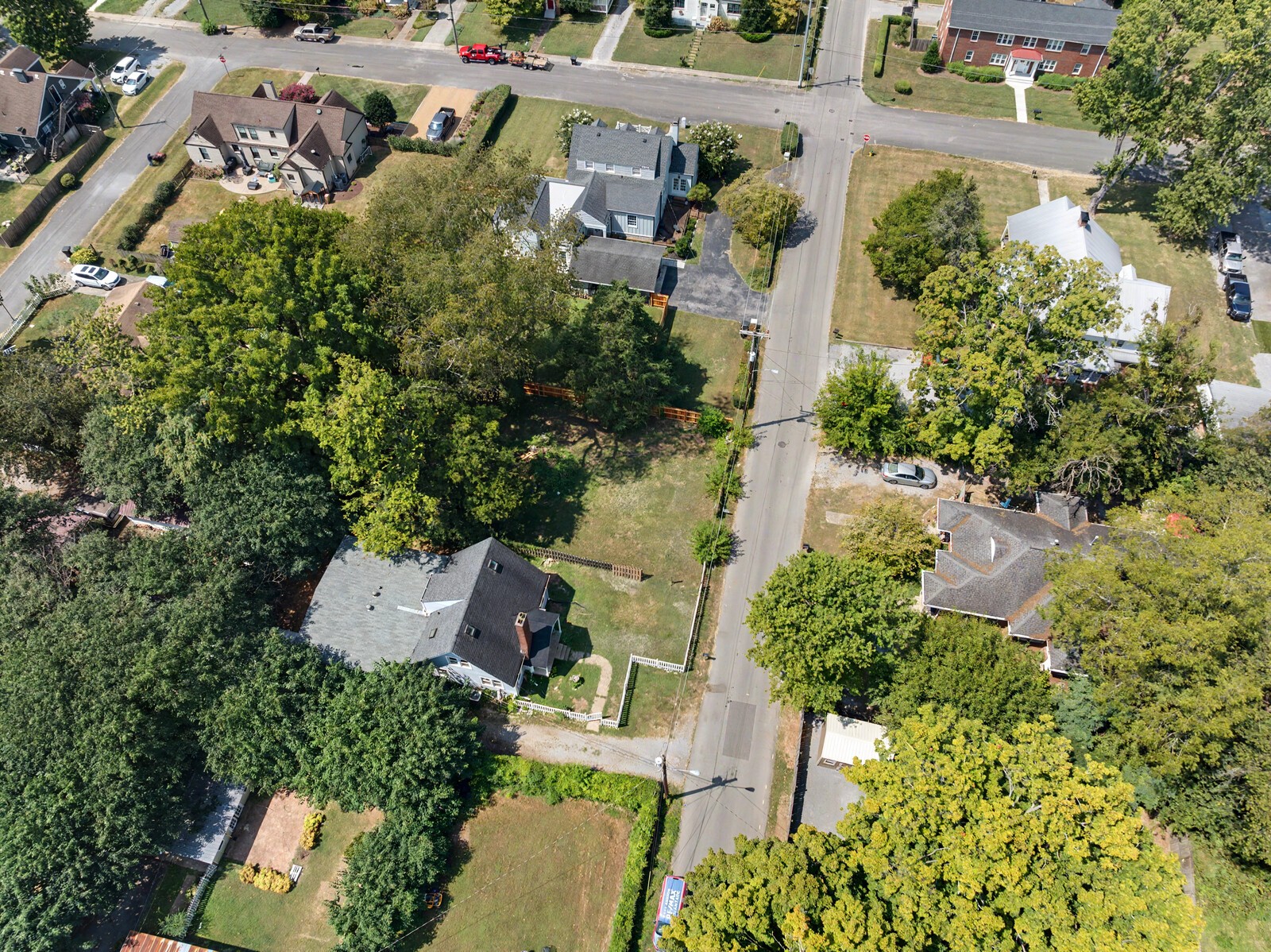1004 E Vine St Property Photo 25
