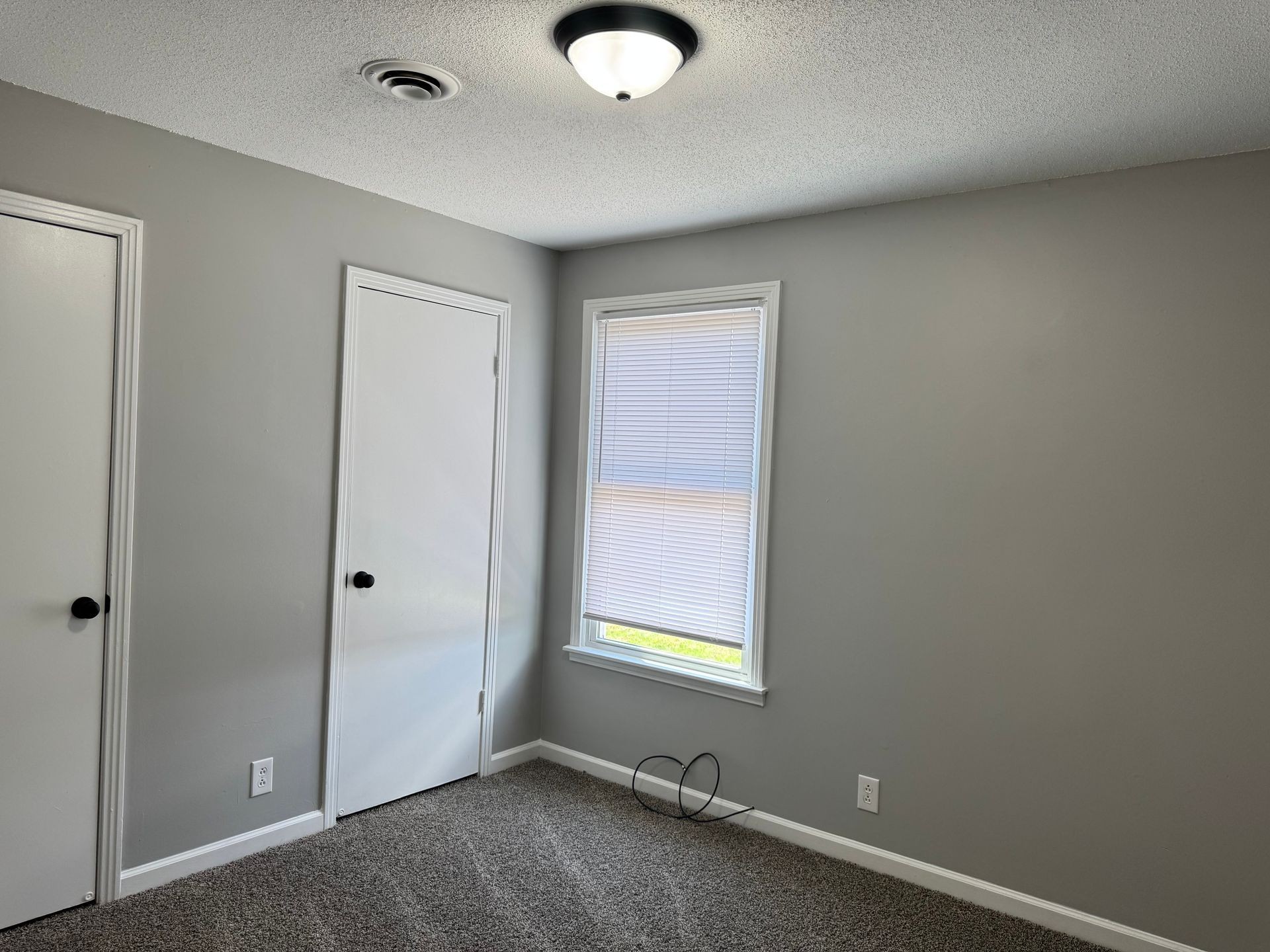 528 Main St Property Photo 16