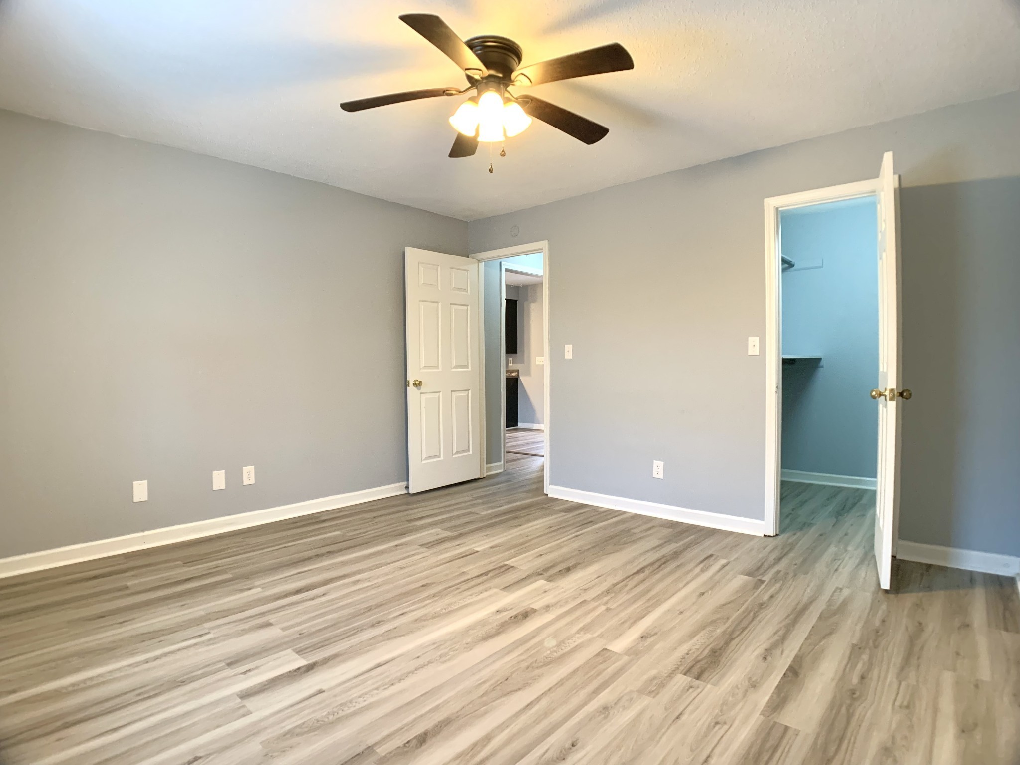 211 Lexington Dr Property Photo 8