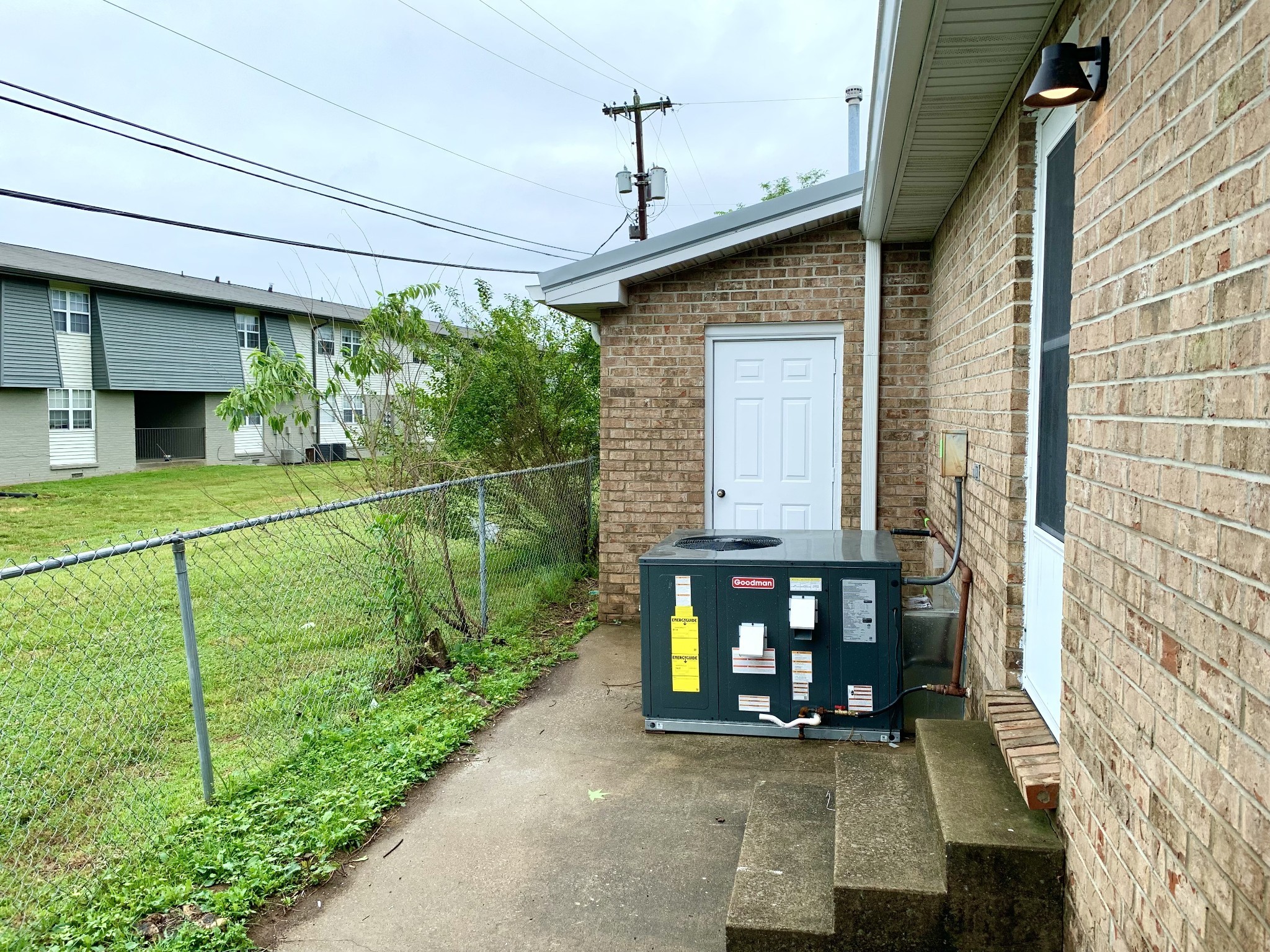 211 Lexington Dr Property Photo 14