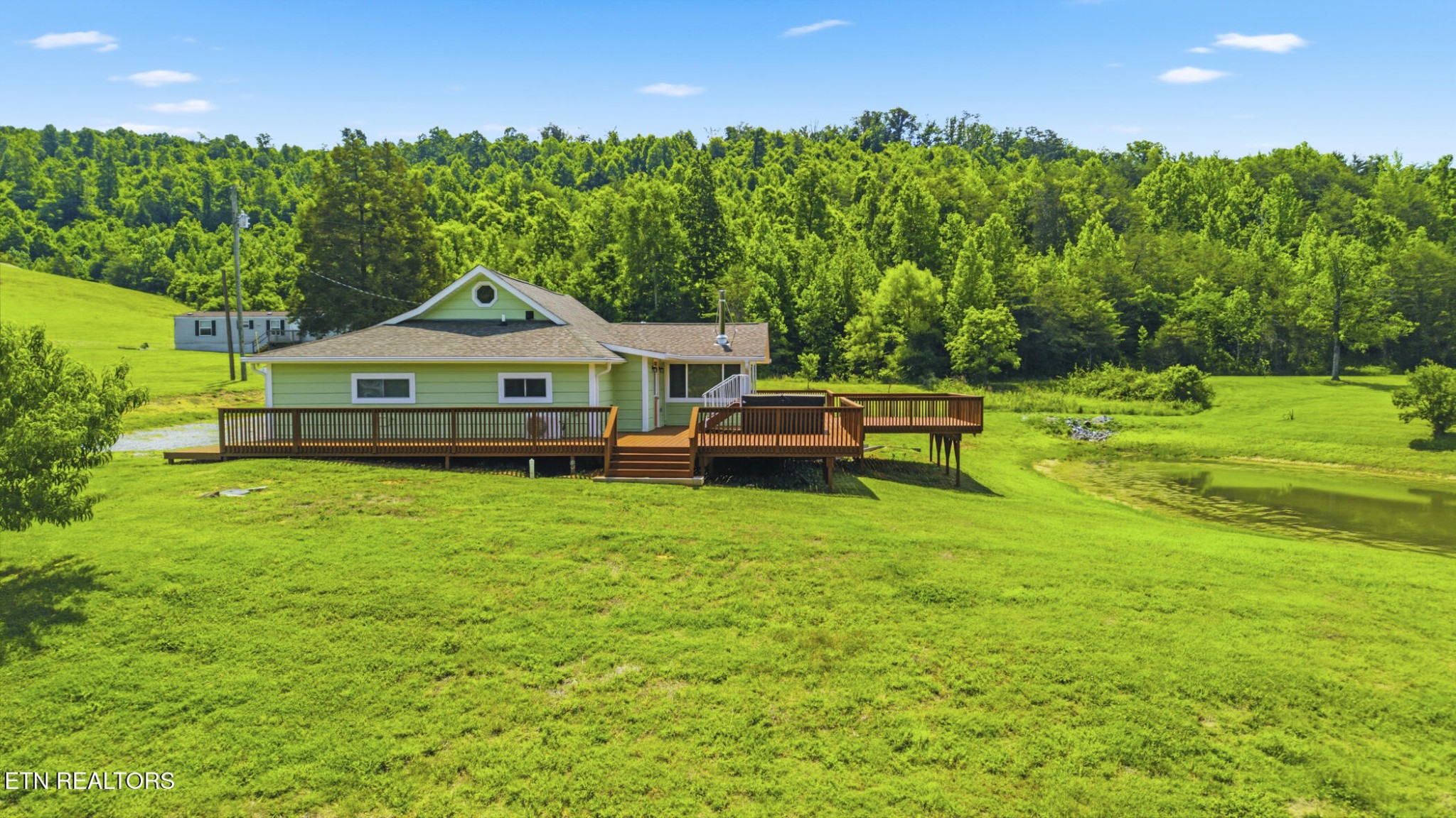 220 Three Point Rd Property Photo 16