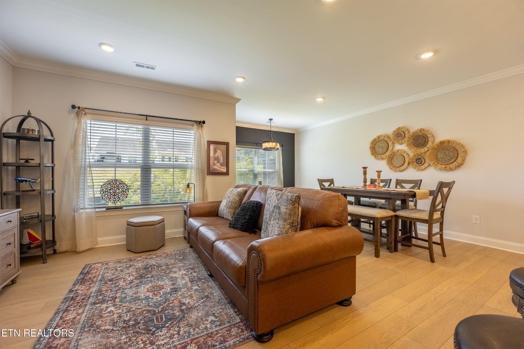 7364 Sun Blossom Lane Property Photo 12