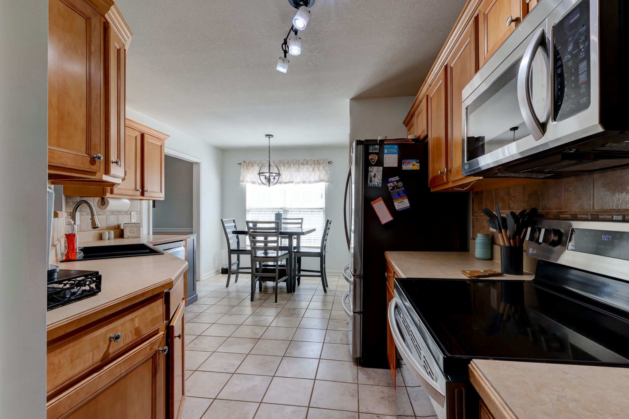 3141 Holly Pt Property Photo 6