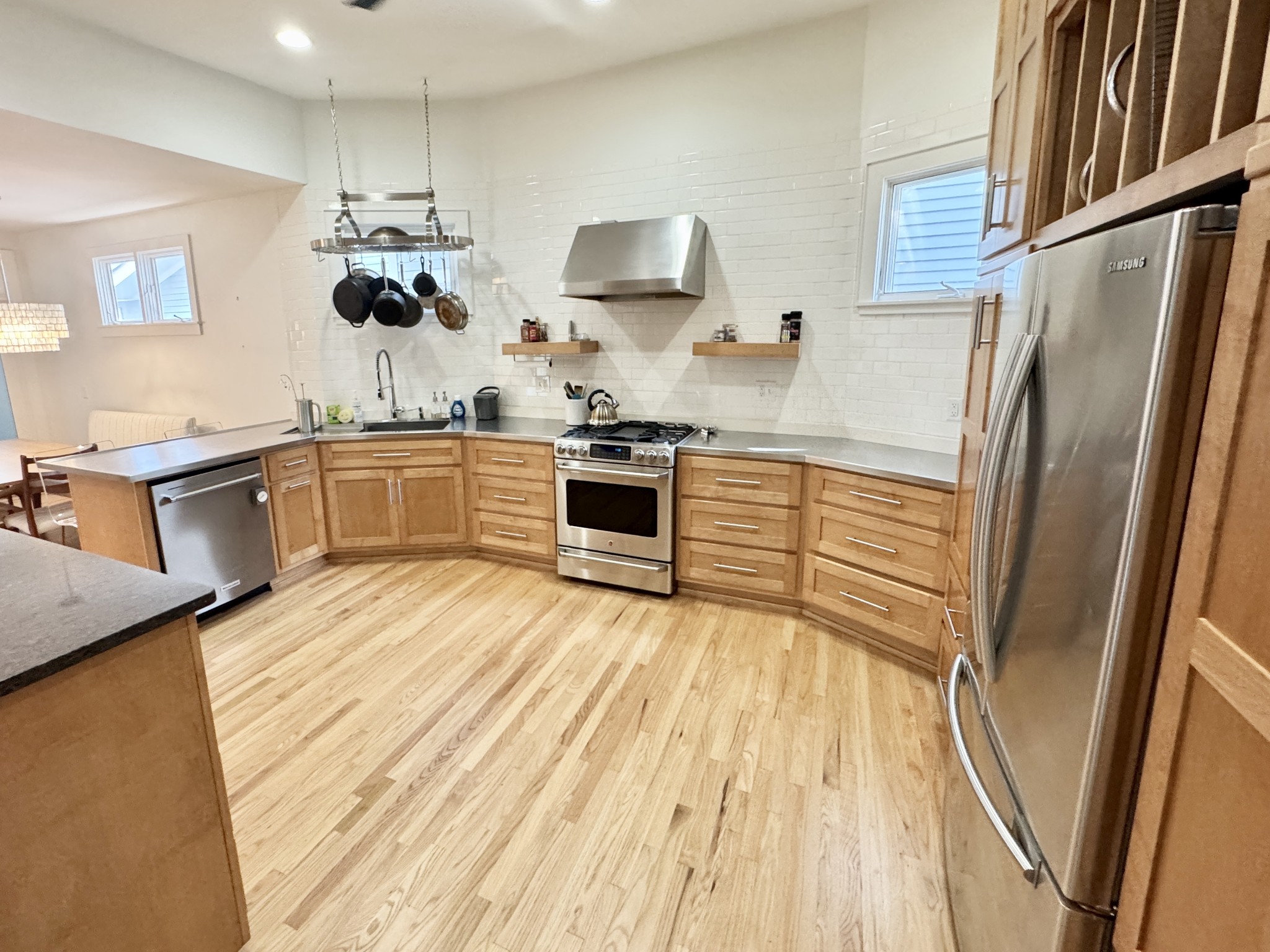 1801 Russell St Property Photo 11