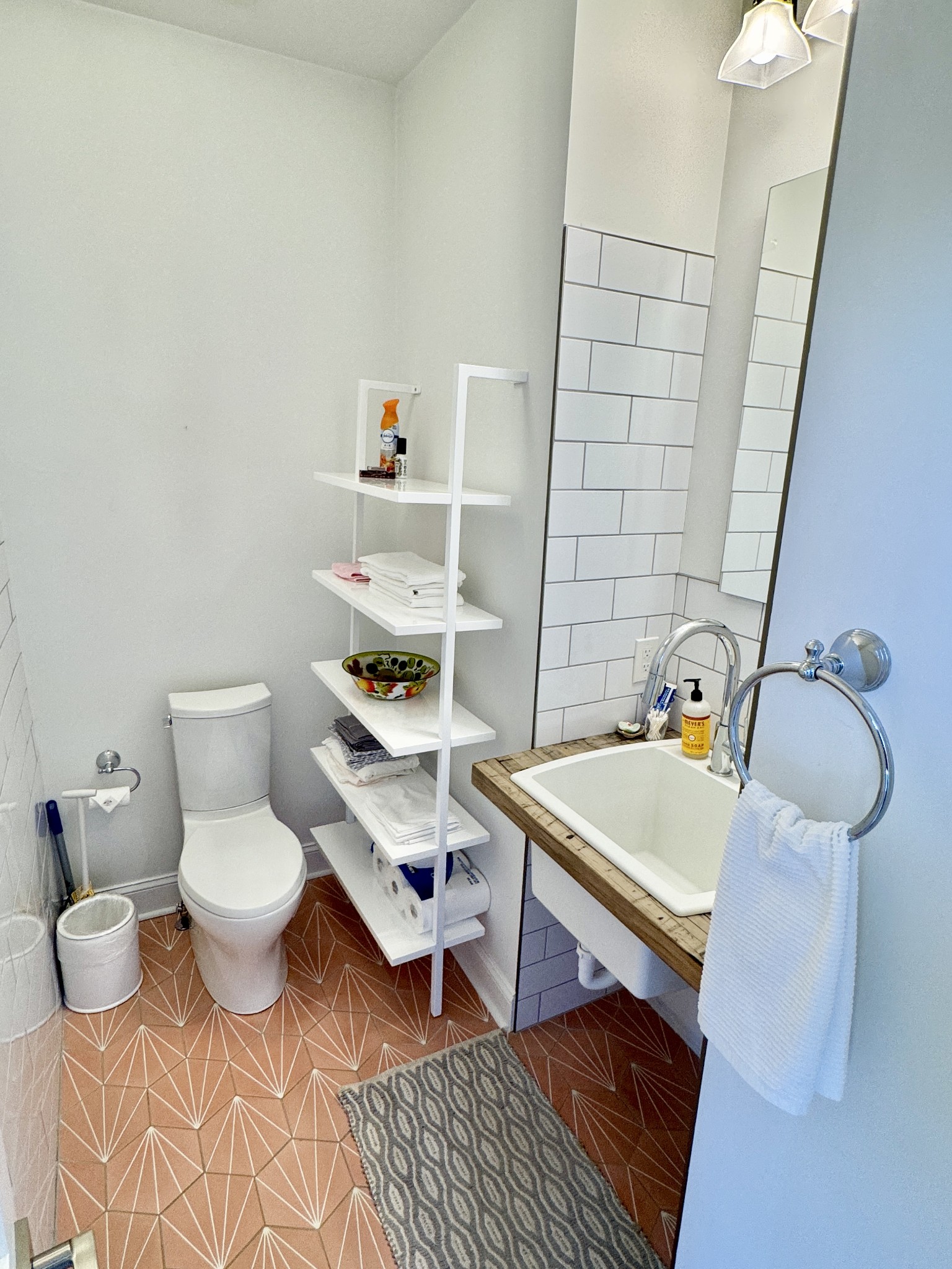 1801 Russell St Property Photo 15