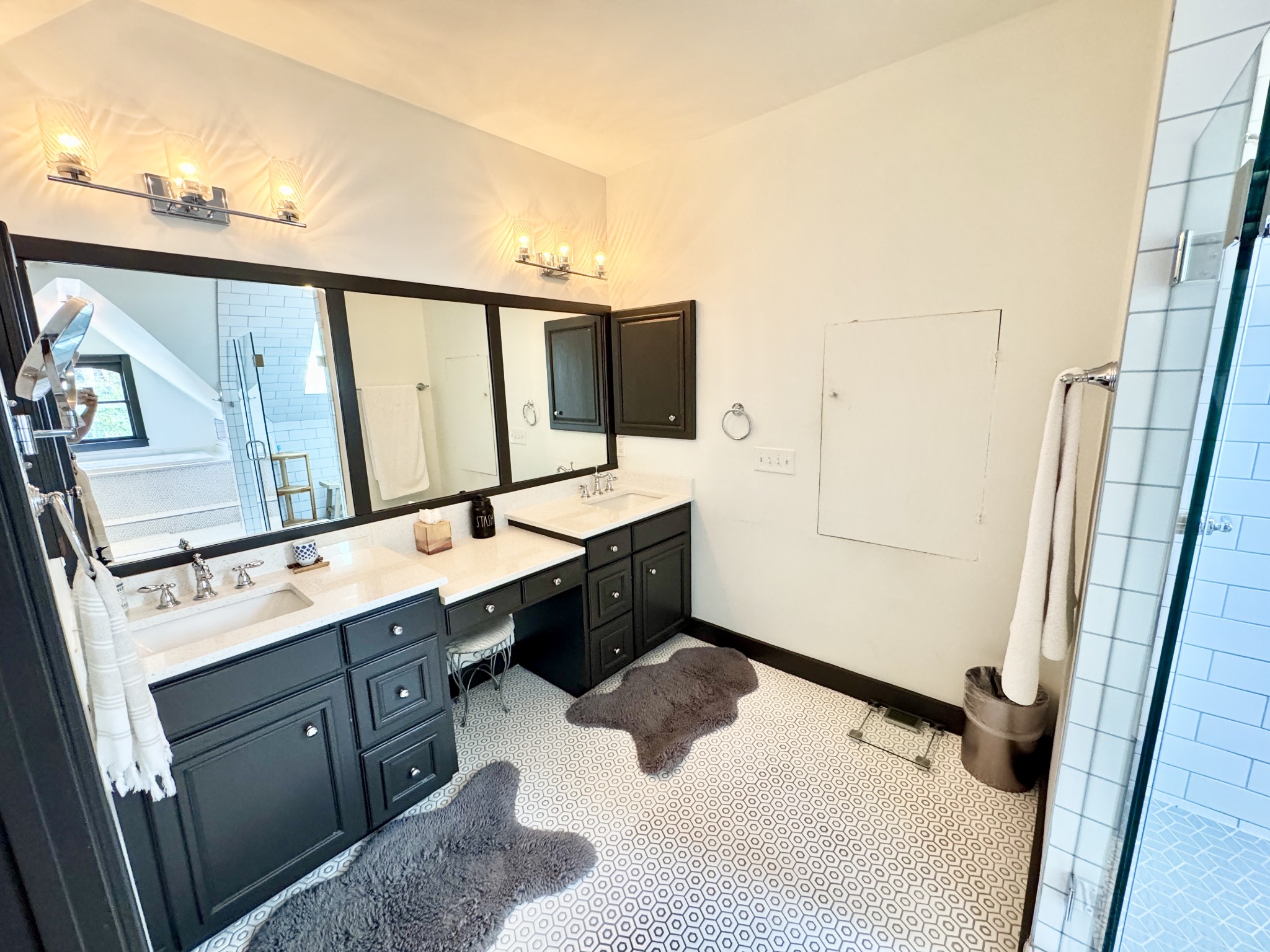 1801 Russell St Property Photo 22