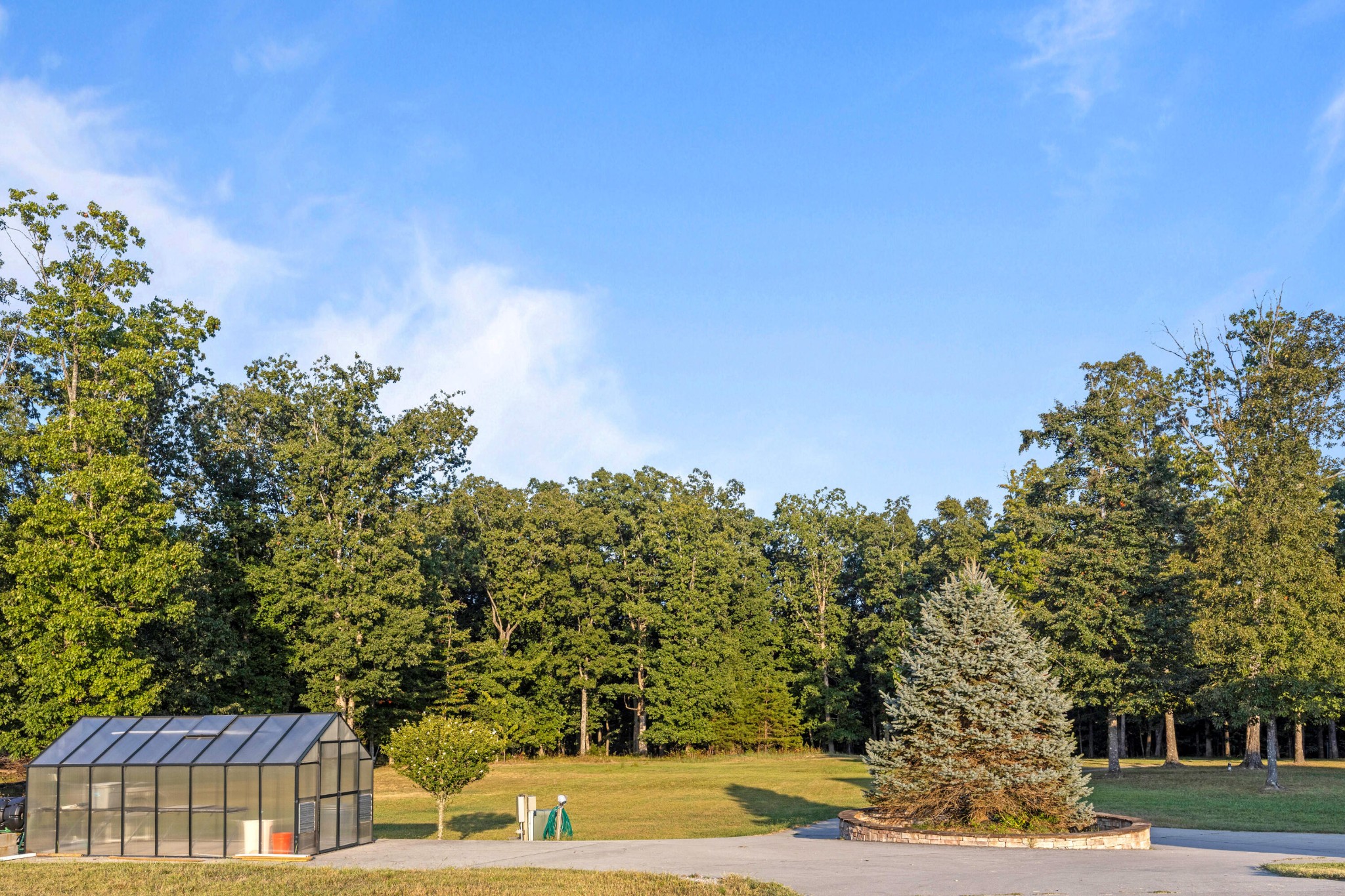 4223 Sunset Drive Property Photo 4