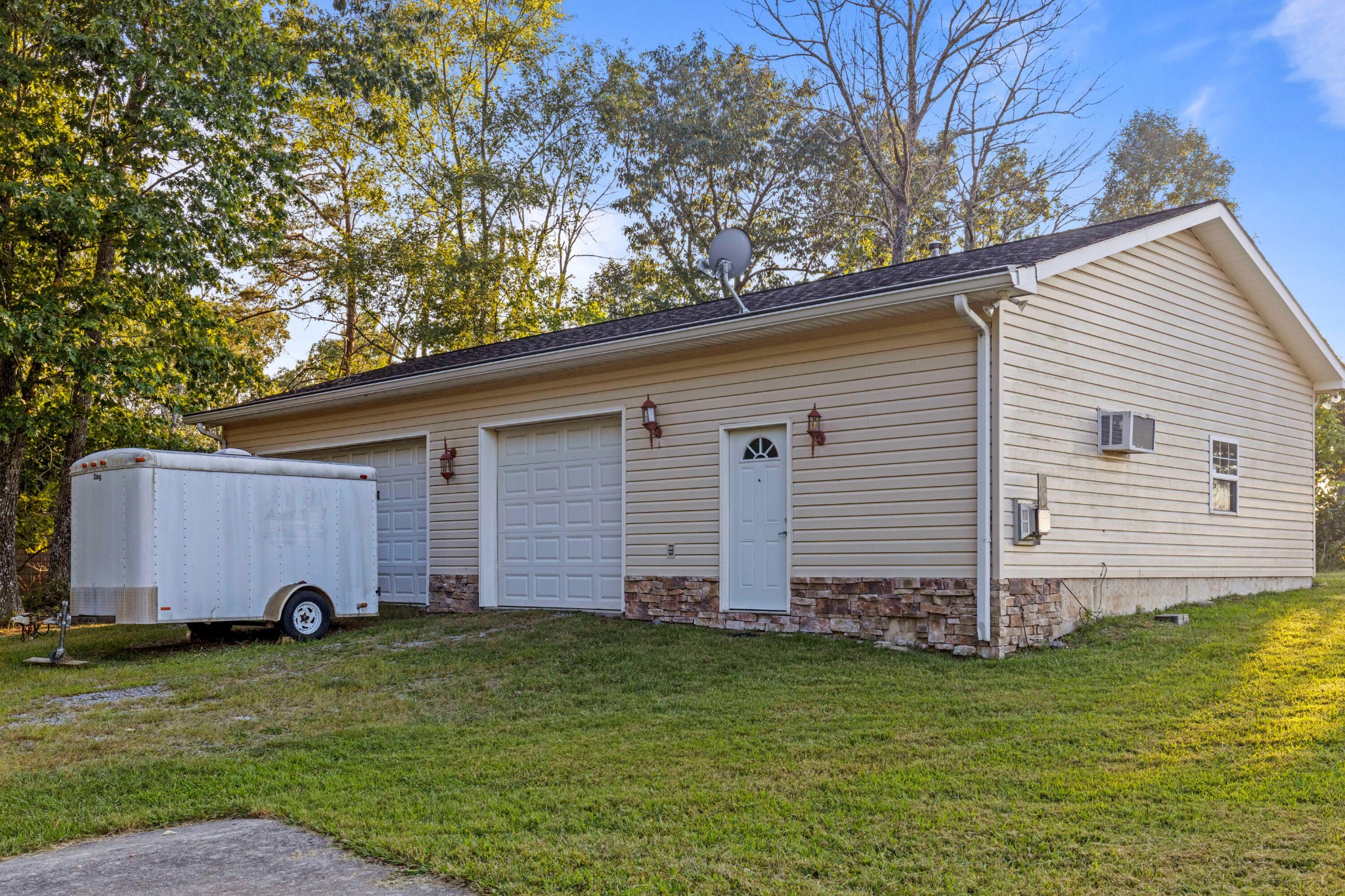 4223 Sunset Drive Property Photo 5