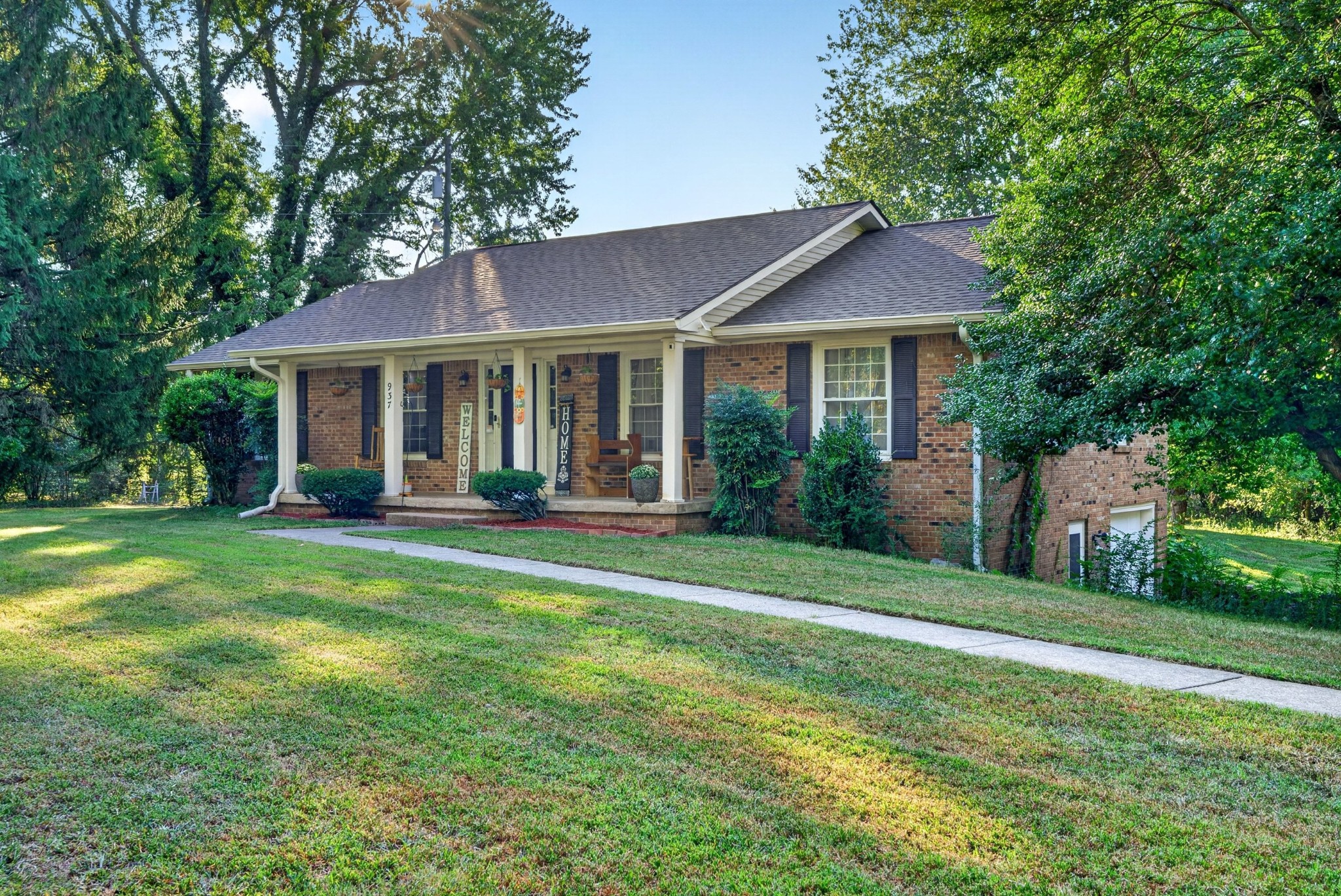 937 Needmore Rd Property Photo 1