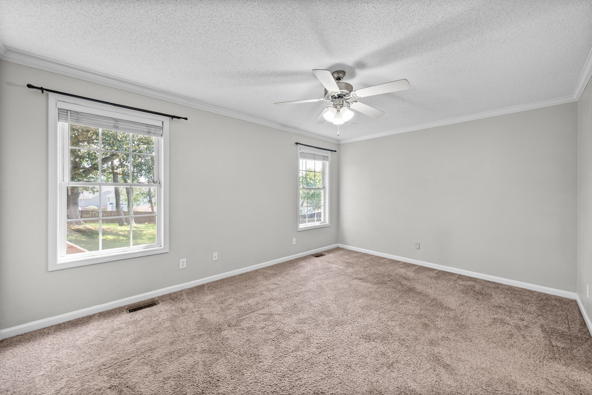 605 Westchester Pl Property Photo 13