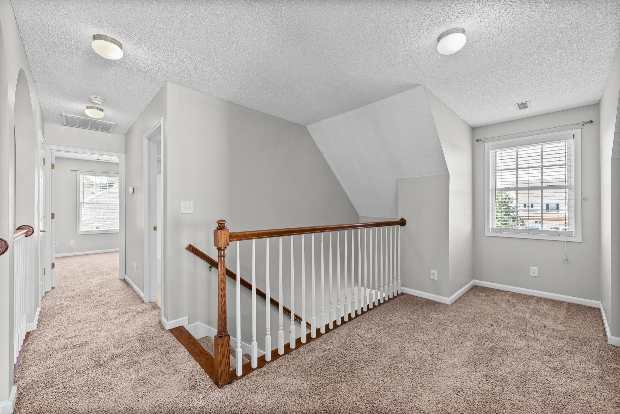605 Westchester Pl Property Photo 18