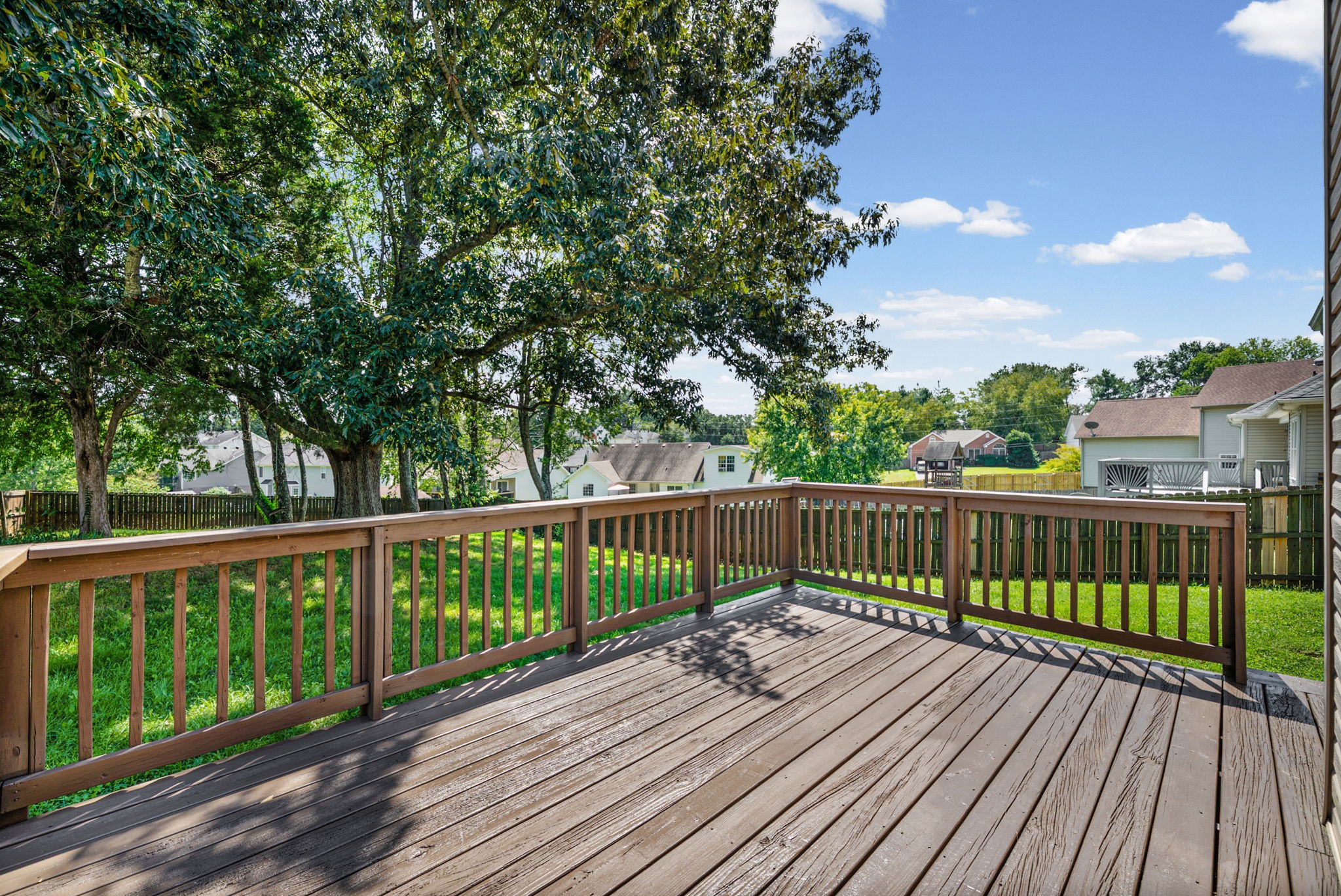 605 Westchester Pl Property Photo 25