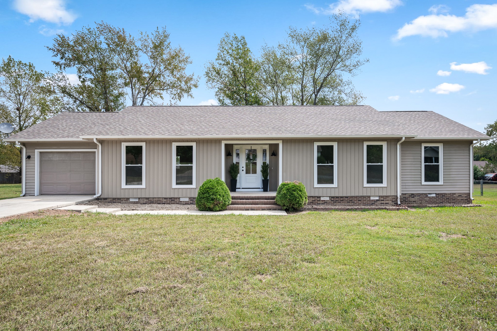 112 Lantern Ln