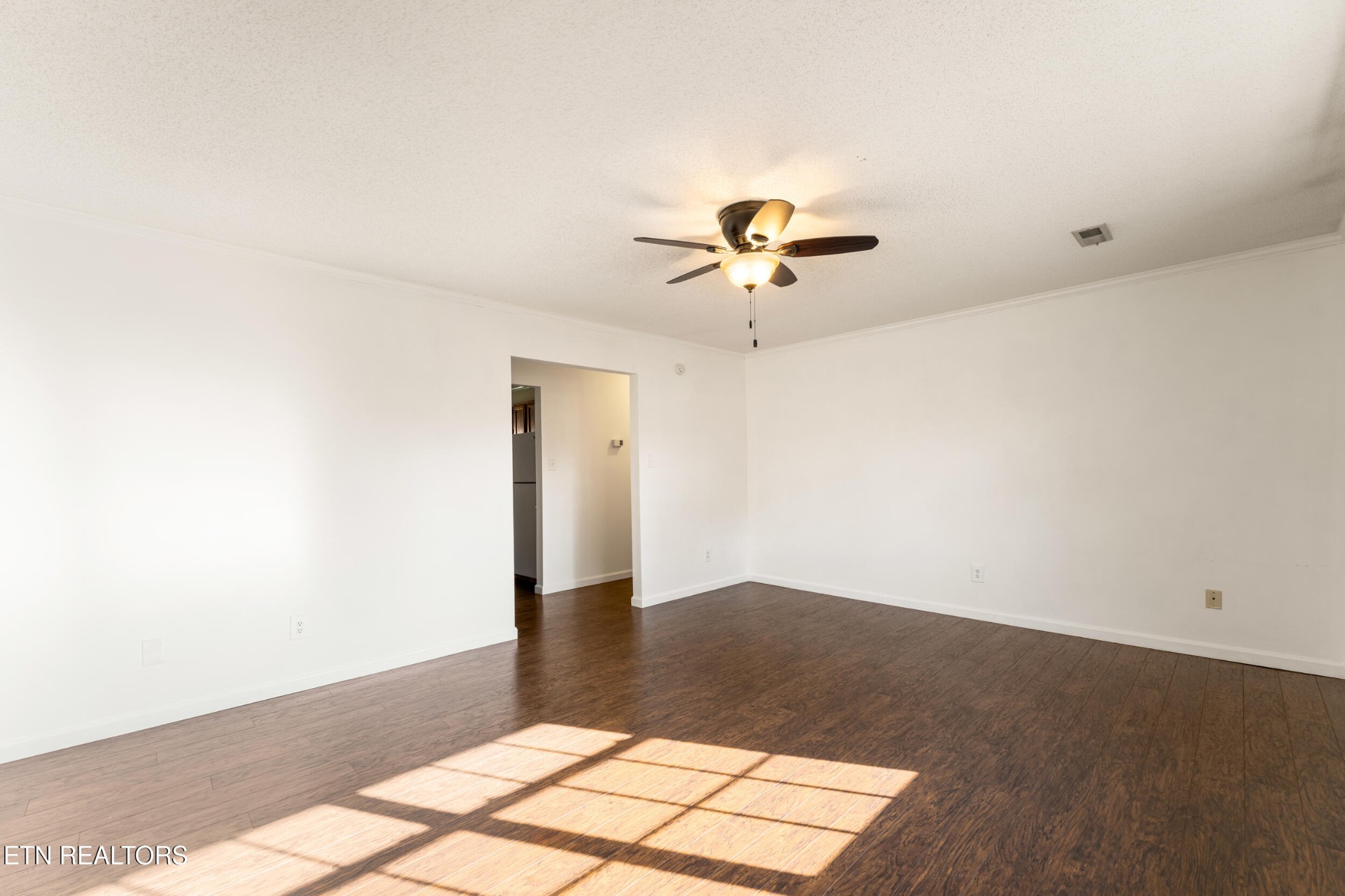 810 Highland Drive Property Photo 5