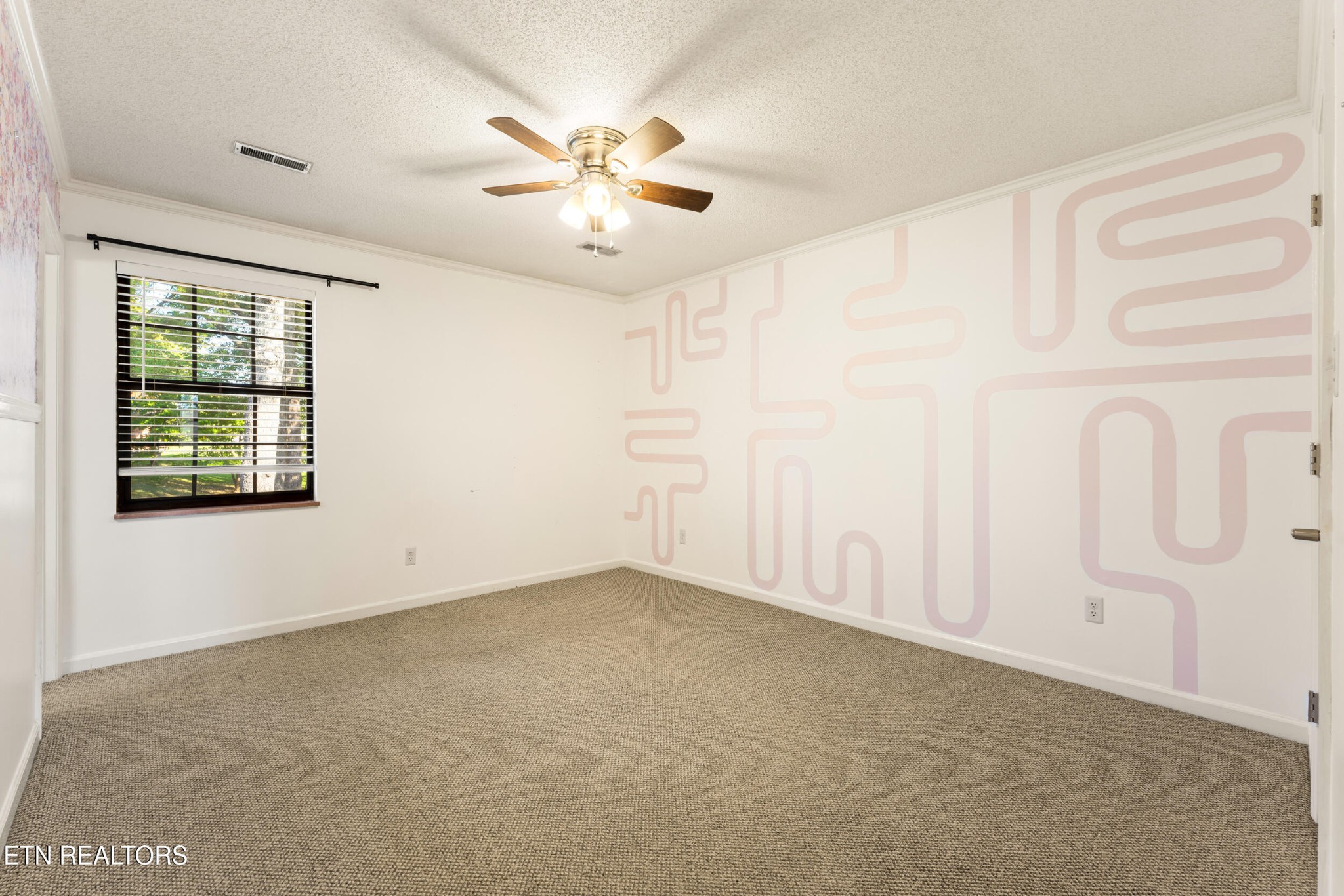 810 Highland Drive Property Photo 17