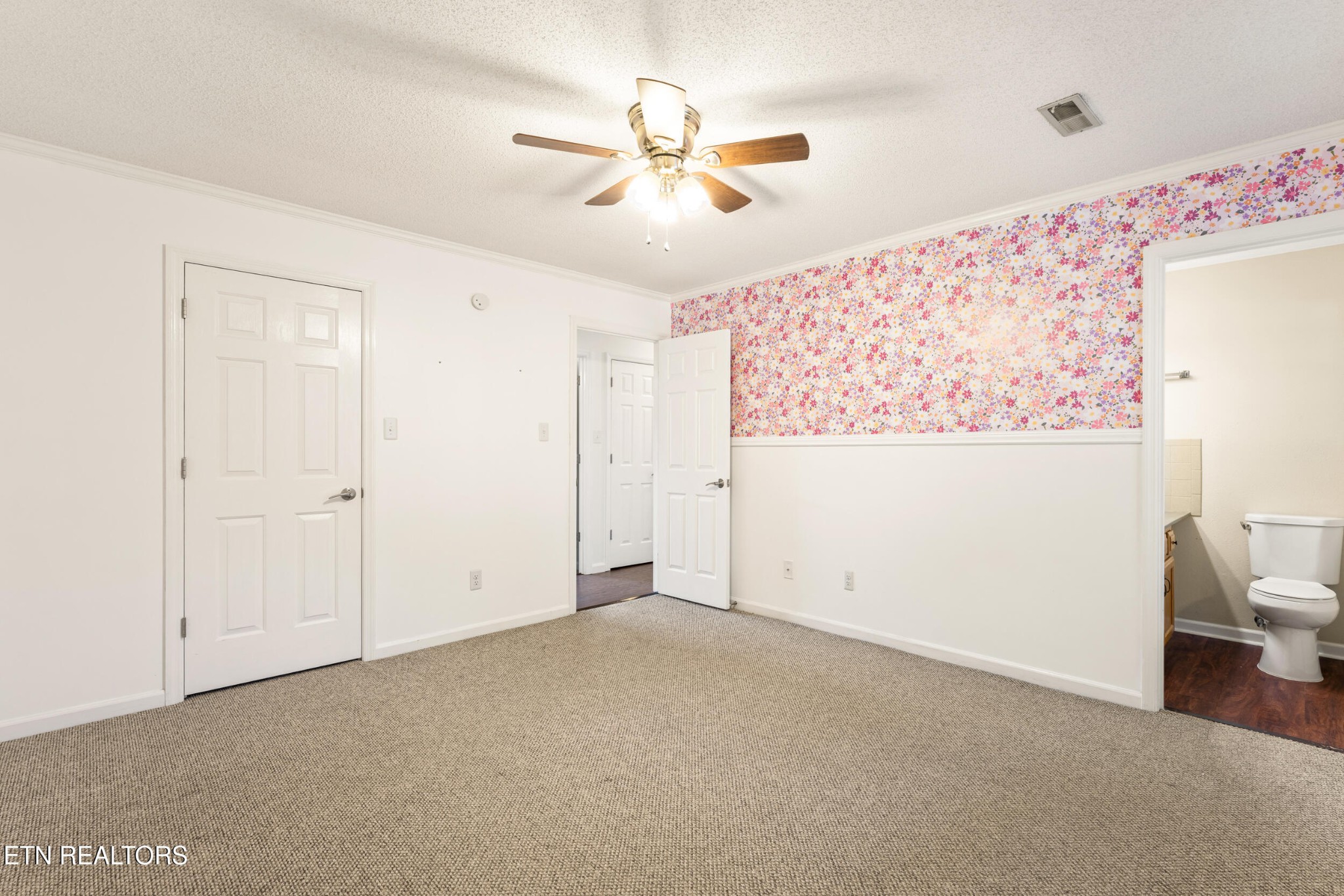 810 Highland Drive Property Photo 18