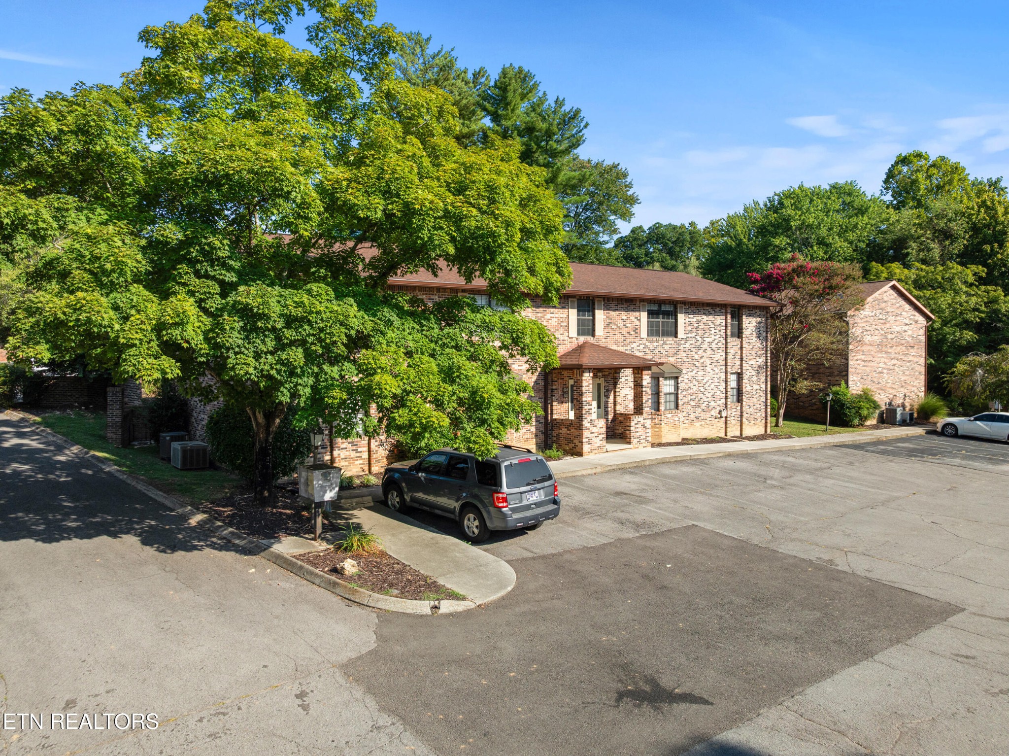 810 Highland Drive Property Photo 26