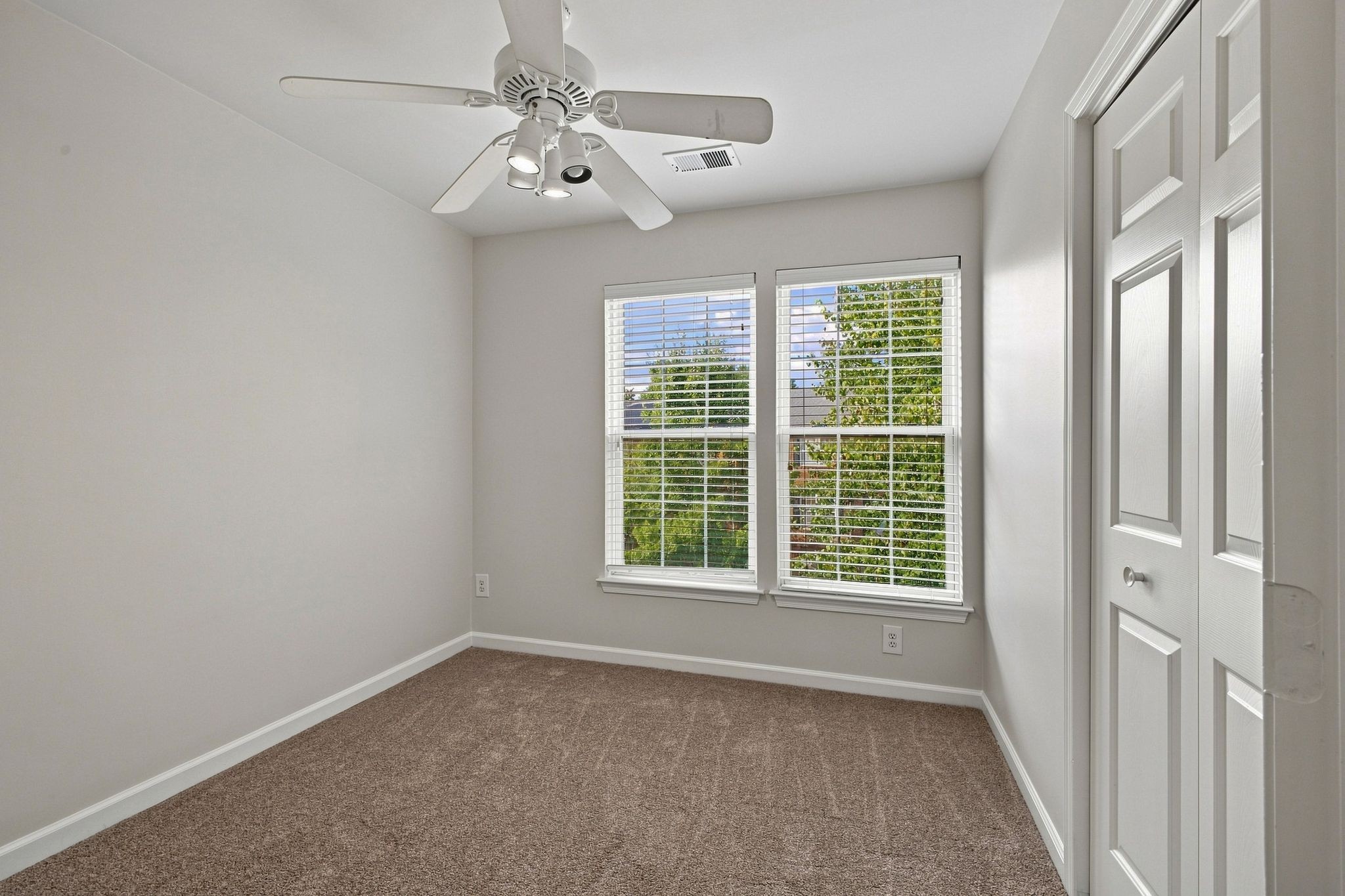 608 Huffine Manor Cir Property Photo 36