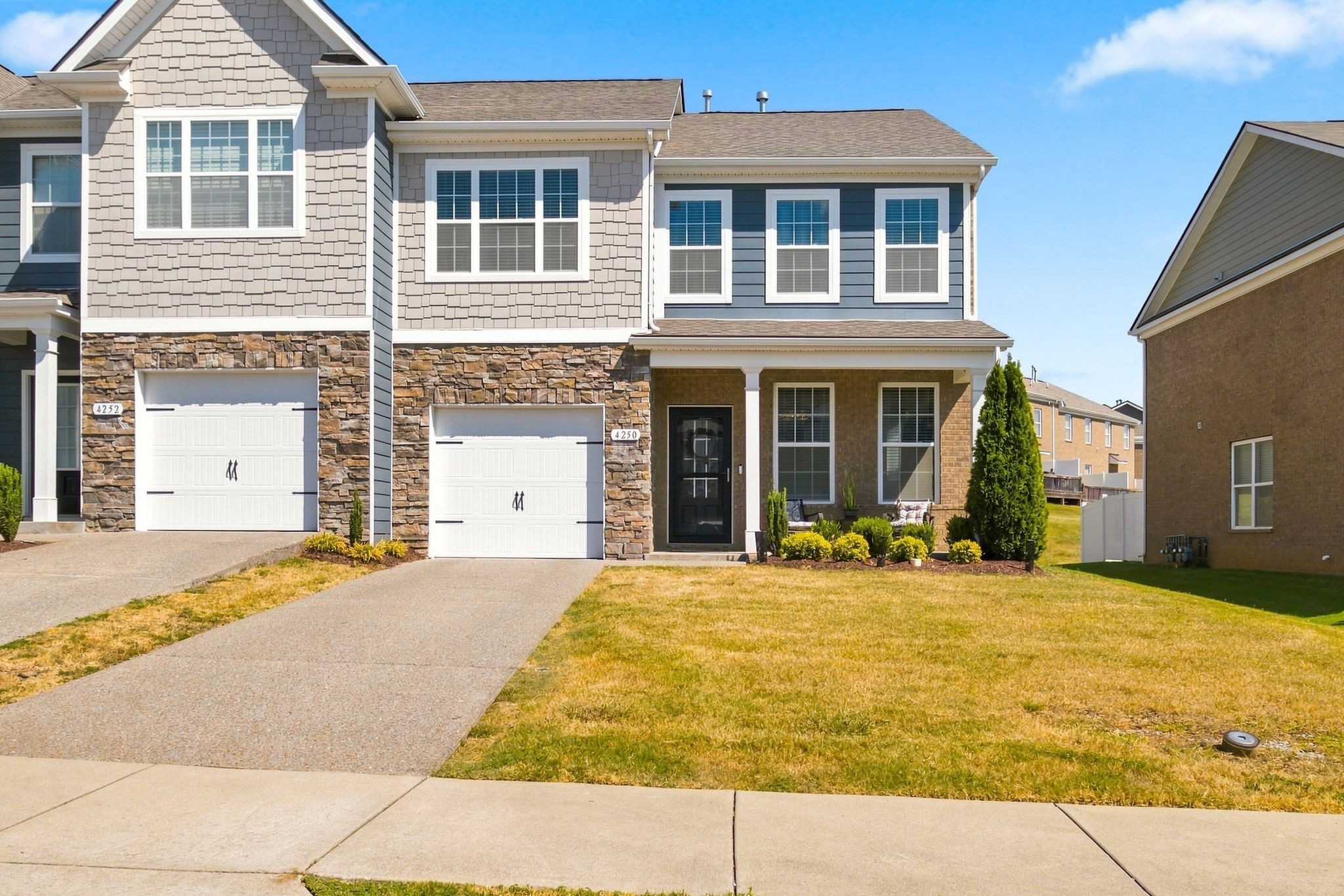 4250 Grapevine Loop Property Photo 1