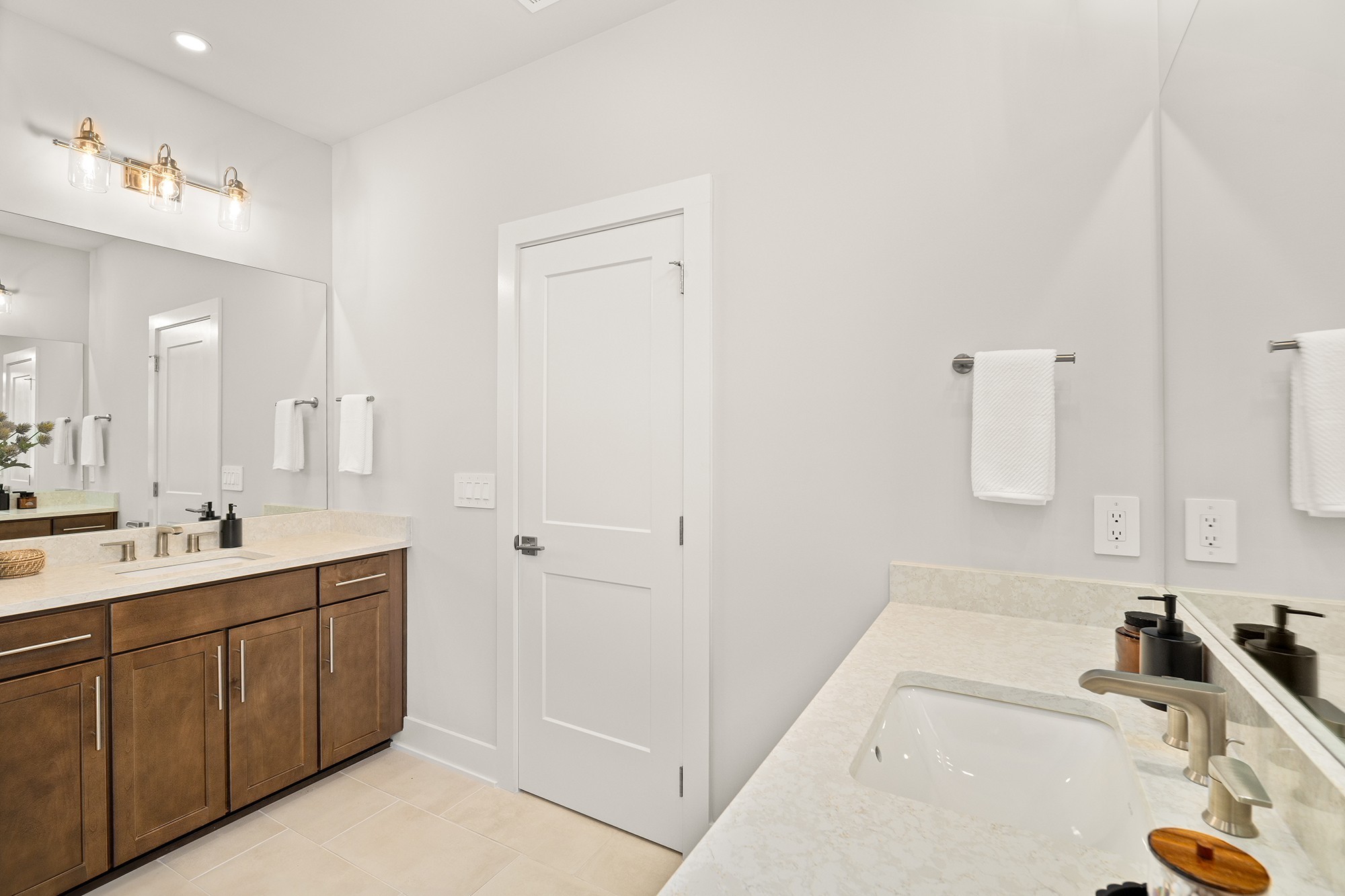 464 Tomlinson Pointe Dr Property Photo 24