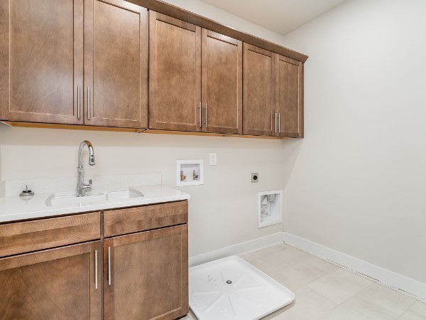 464 Tomlinson Pointe Dr Property Photo 26