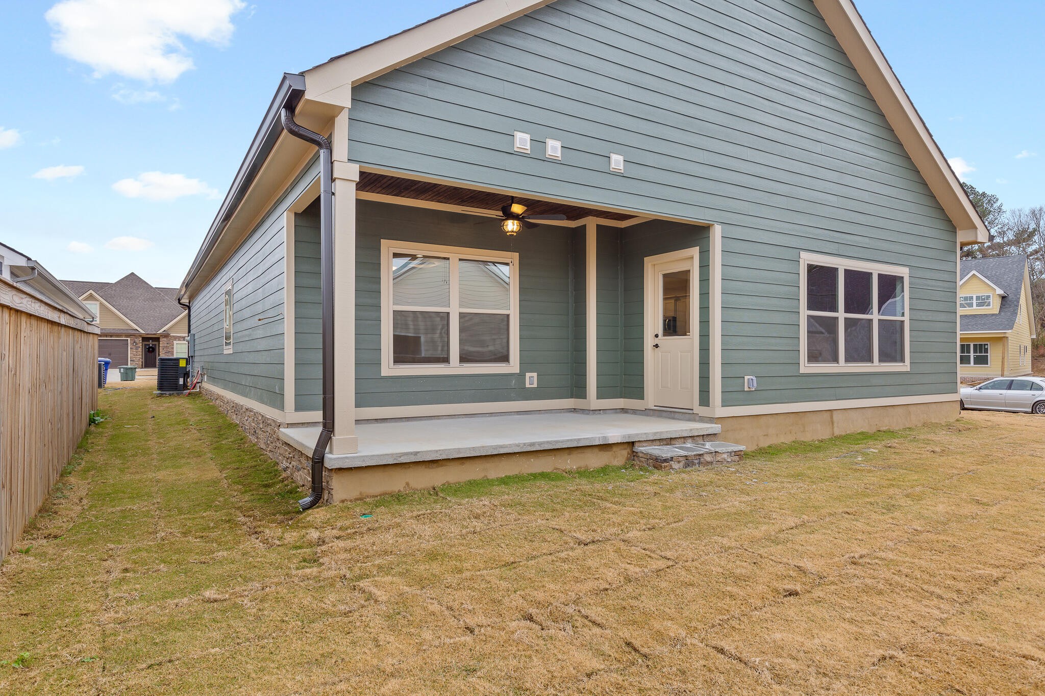 1043 Gibson Meadow Drive Property Photo 6