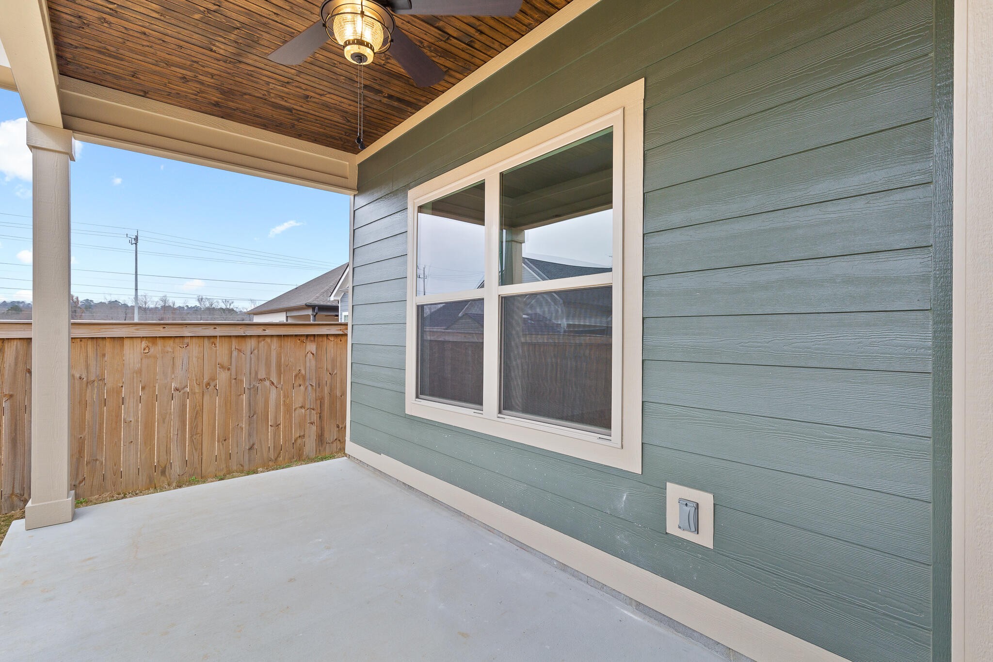 1043 Gibson Meadow Drive Property Photo 32