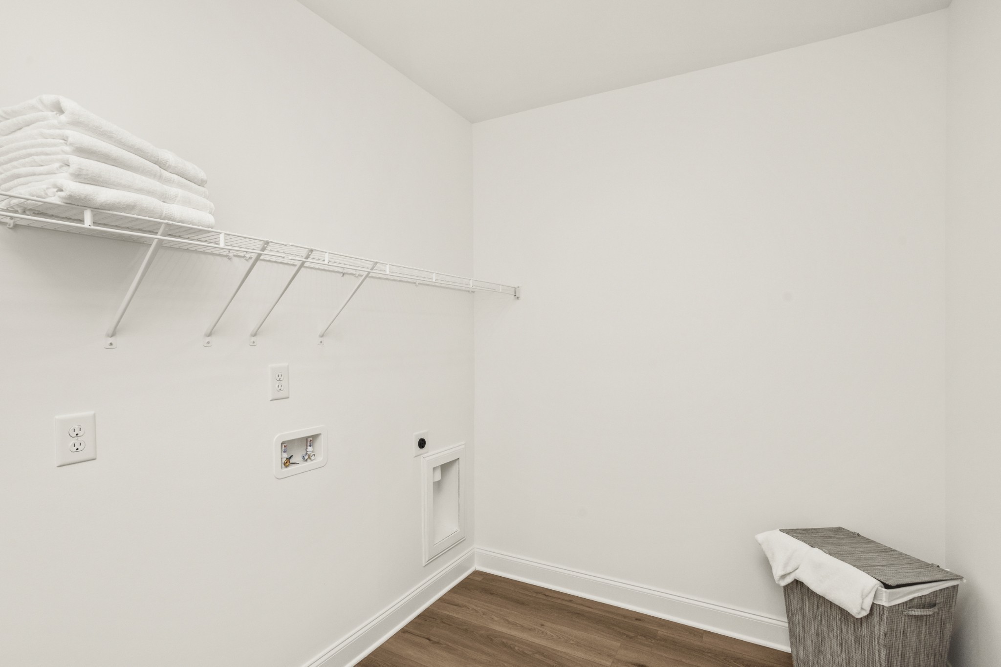 2402 Hartman Cove Property Photo 30