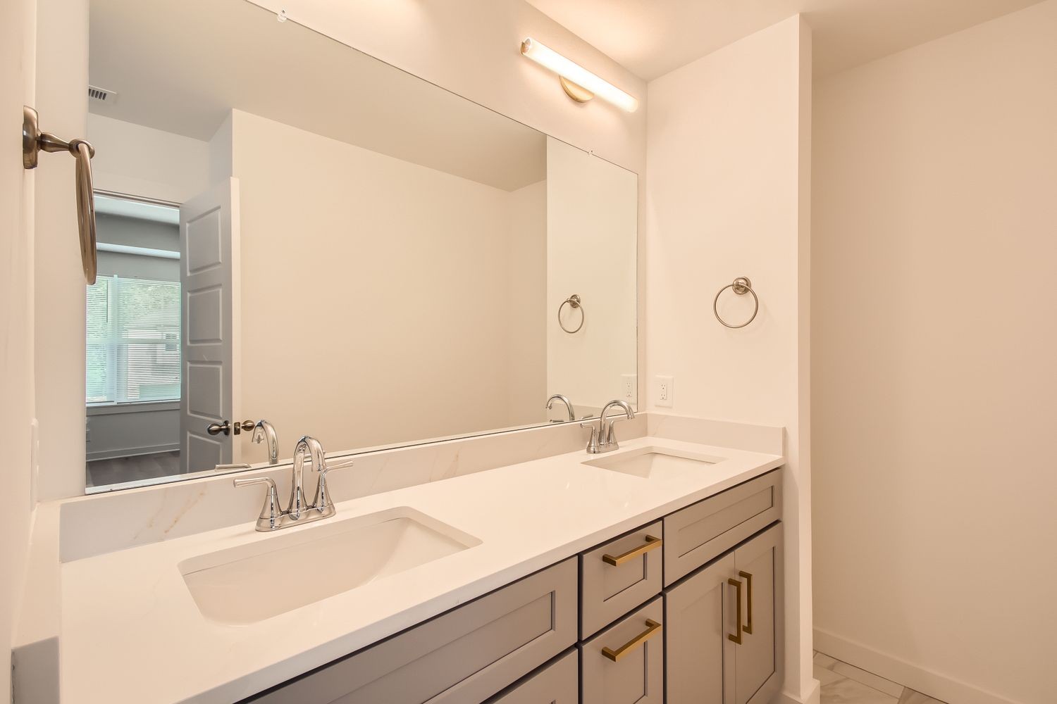 1148 Alcove Way Property Photo 12