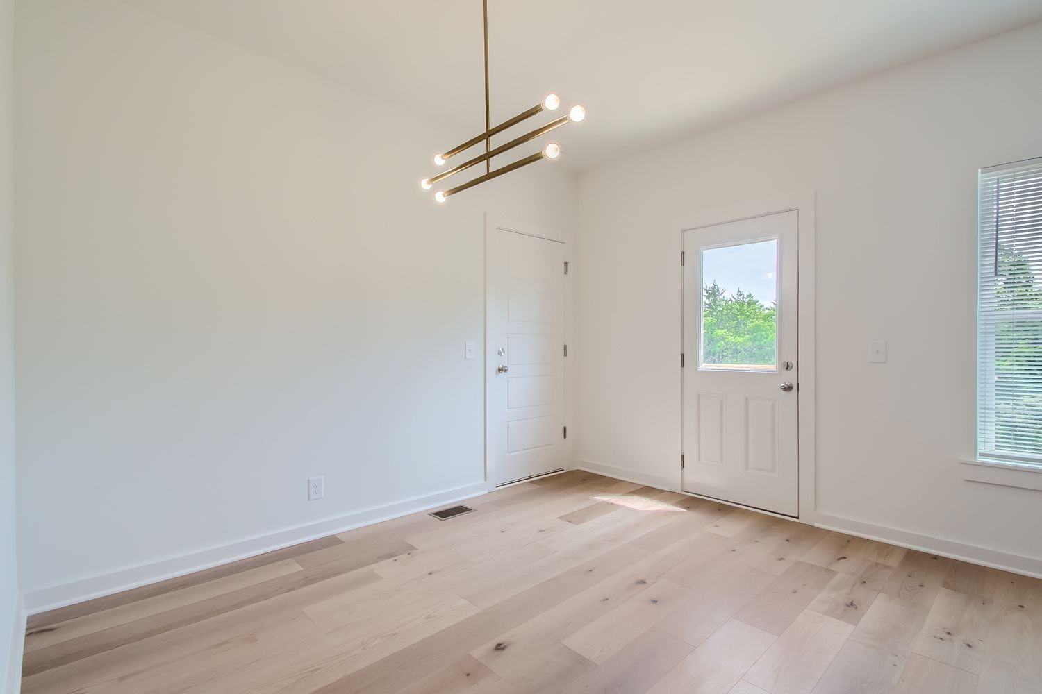 1148 Alcove Way Property Photo 29