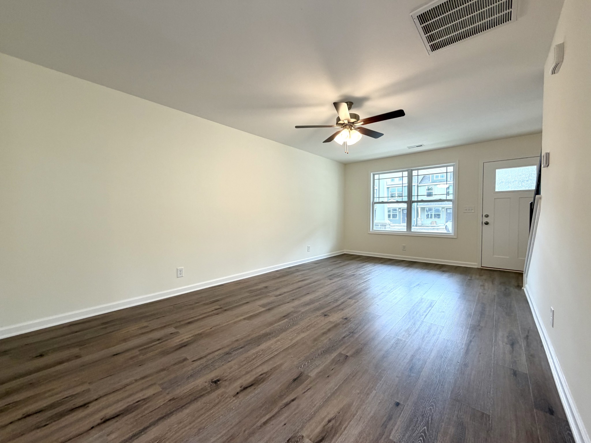 922 Peaceful Pl Property Photo 3