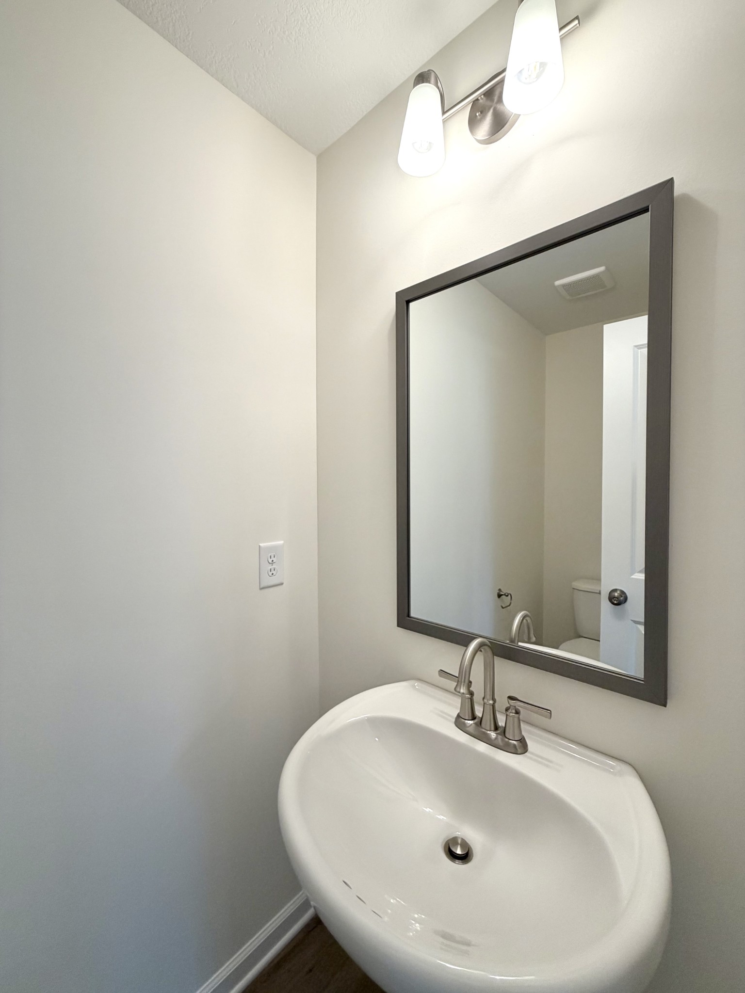 922 Peaceful Pl Property Photo 6