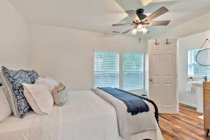 209 Campus Dr Property Photo 12