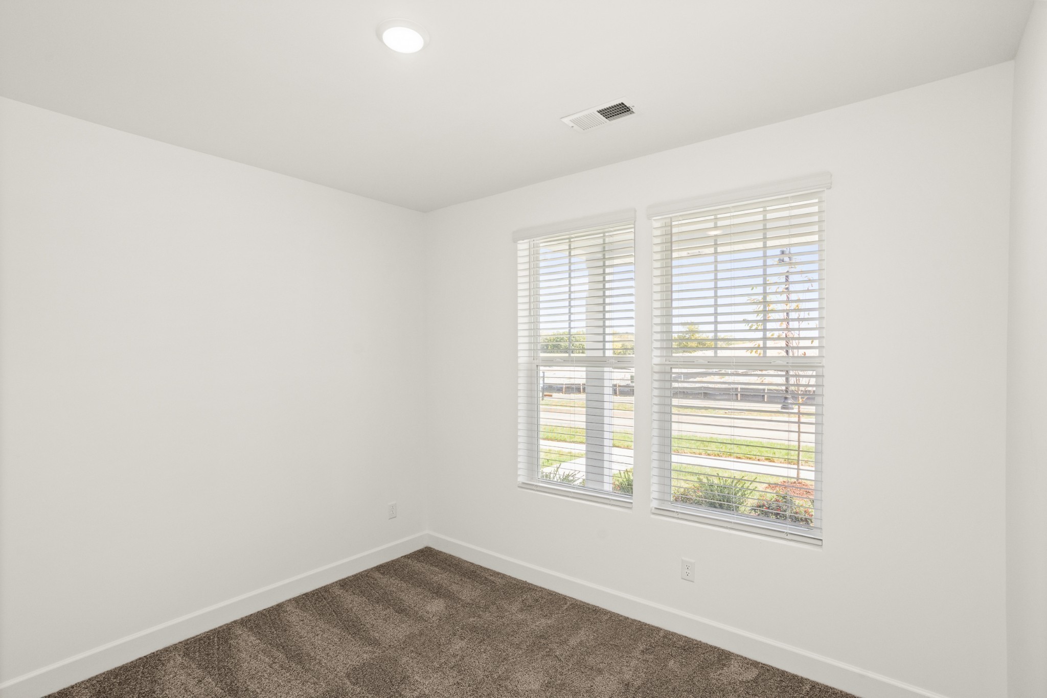 162 Barton Village Boulevard Property Photo 11