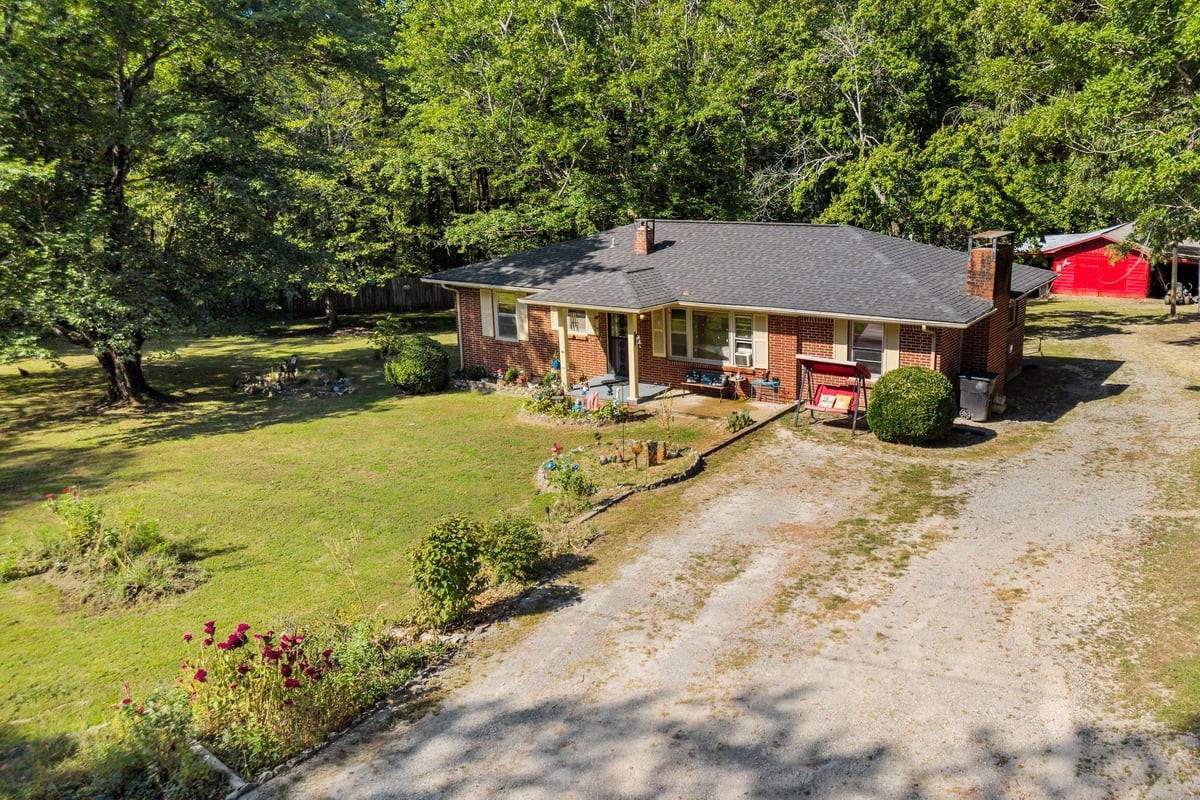 3770 Flatwoods Rd Property Photo 3