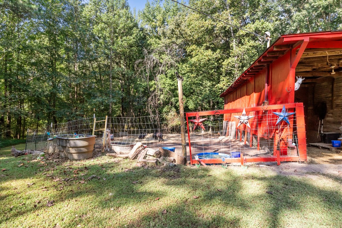 3770 Flatwoods Rd Property Photo 12