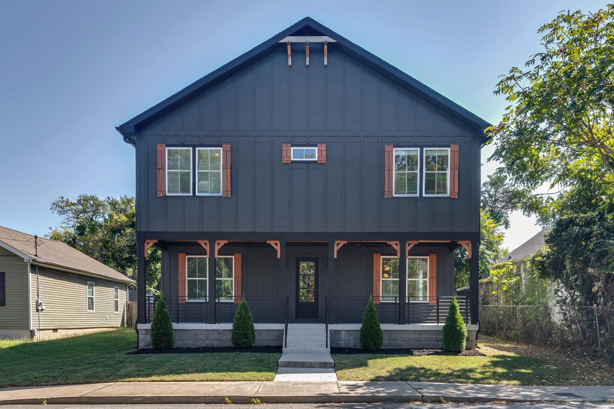 1902 12th Ave, N