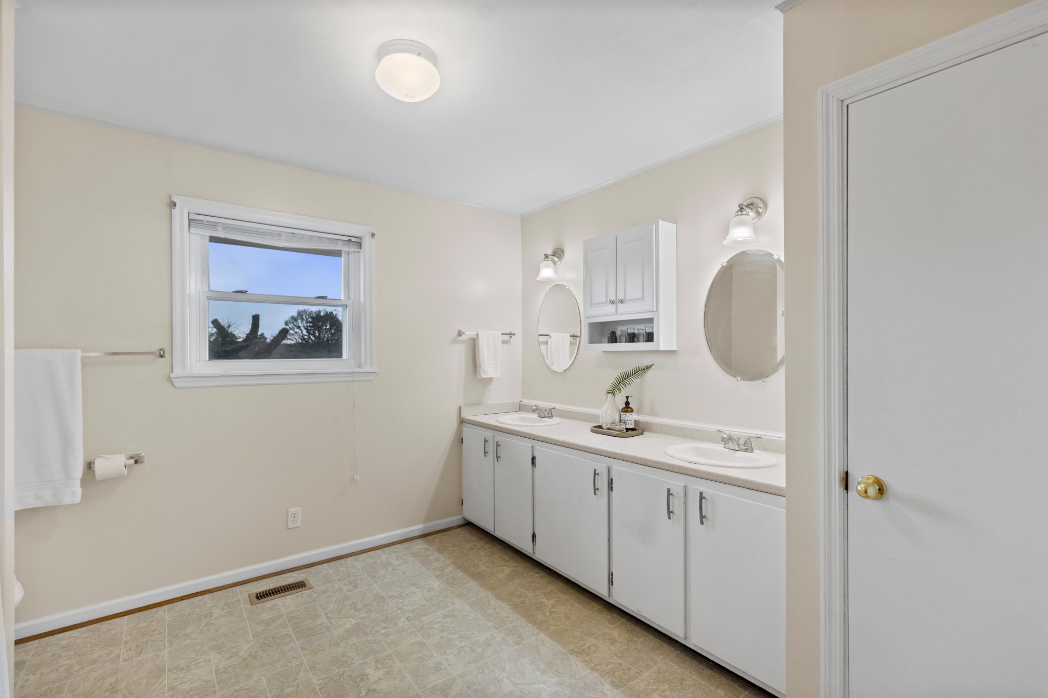 128 Scott Street, Ne Property Photo 21