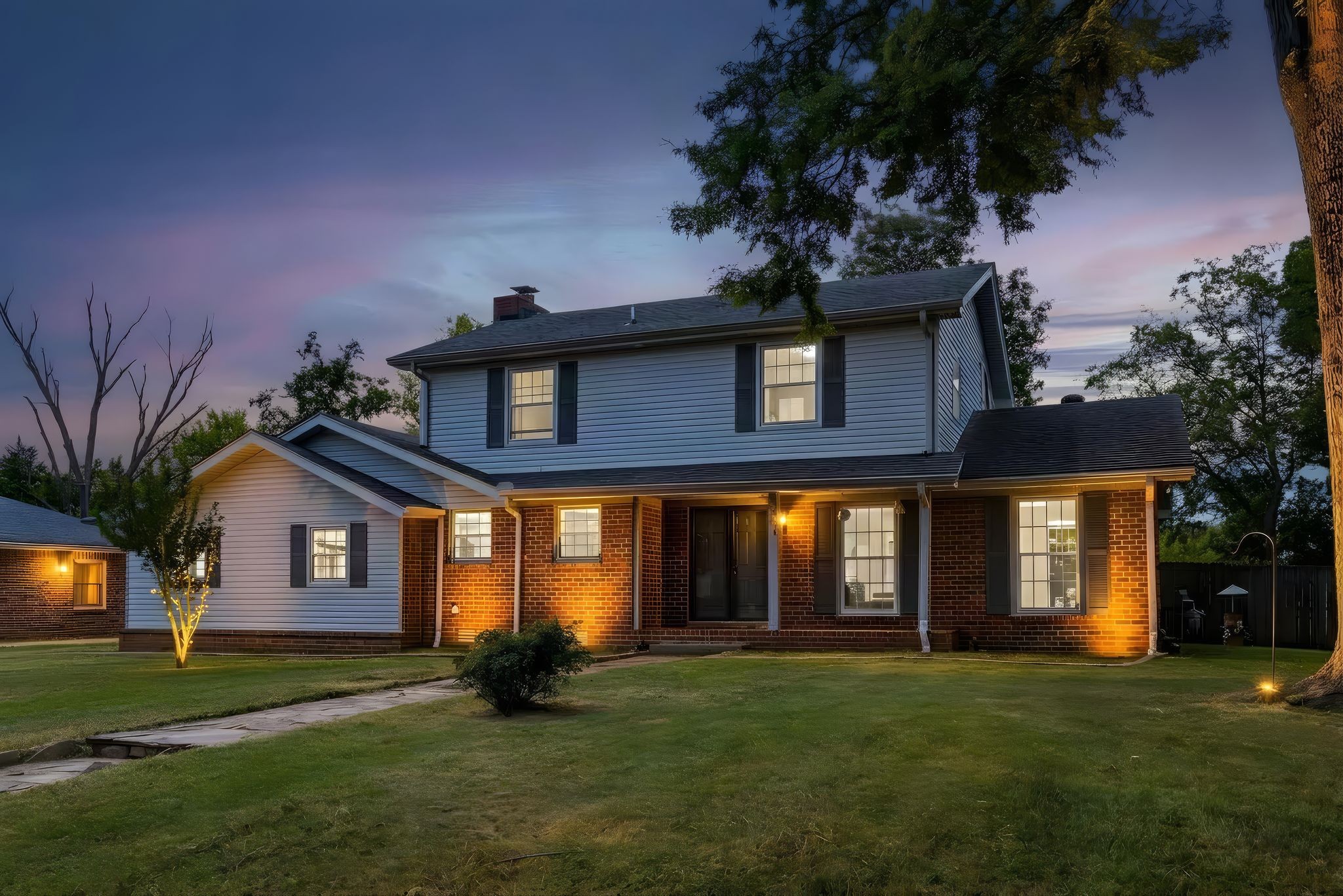 3840 Lake Aire Dr Property Photo 1