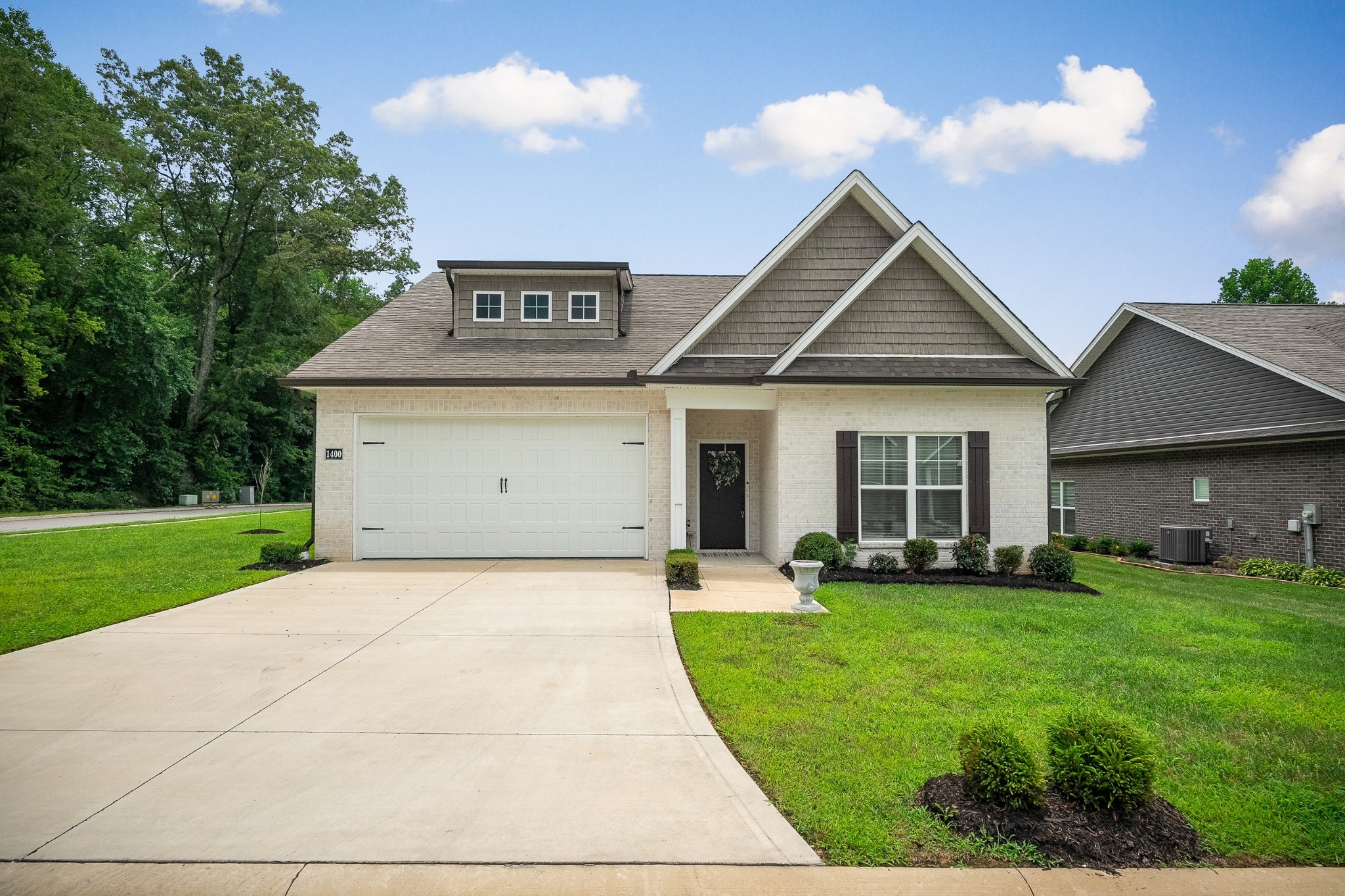 1400 Village Loop Property Photo 1