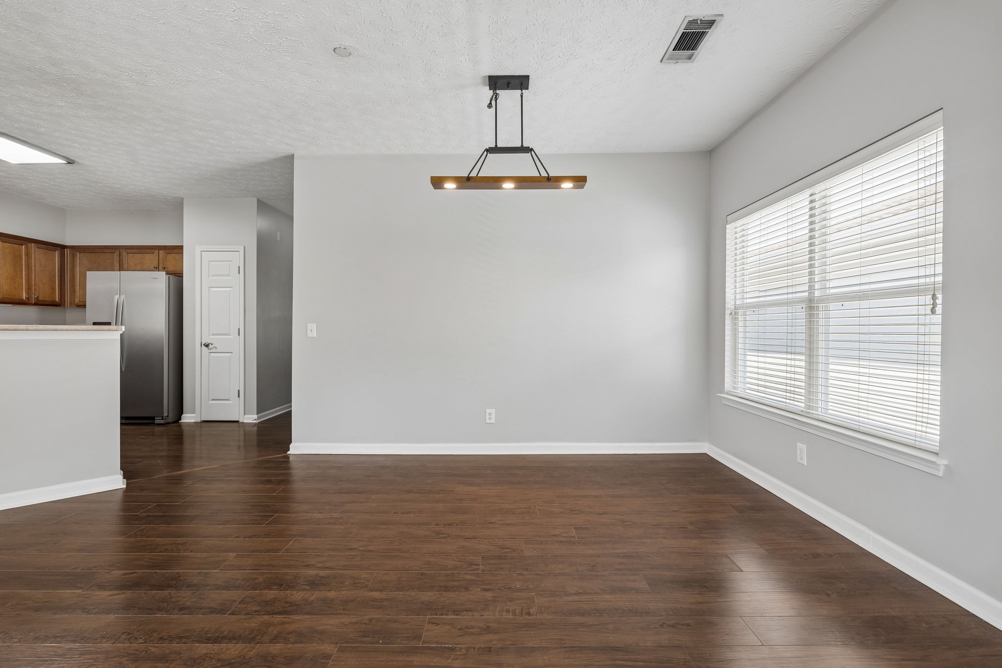 1017 Park Run Dr Property Photo 6