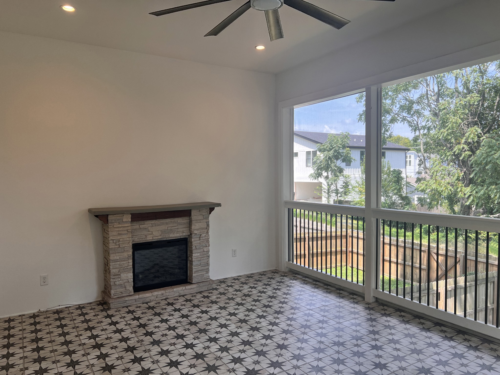 1714 Nubell St Property Photo 6