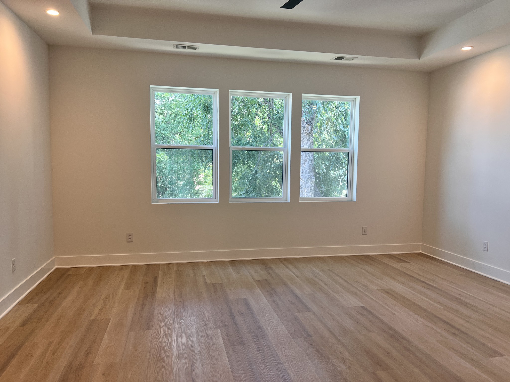 1714 Nubell St Property Photo 24