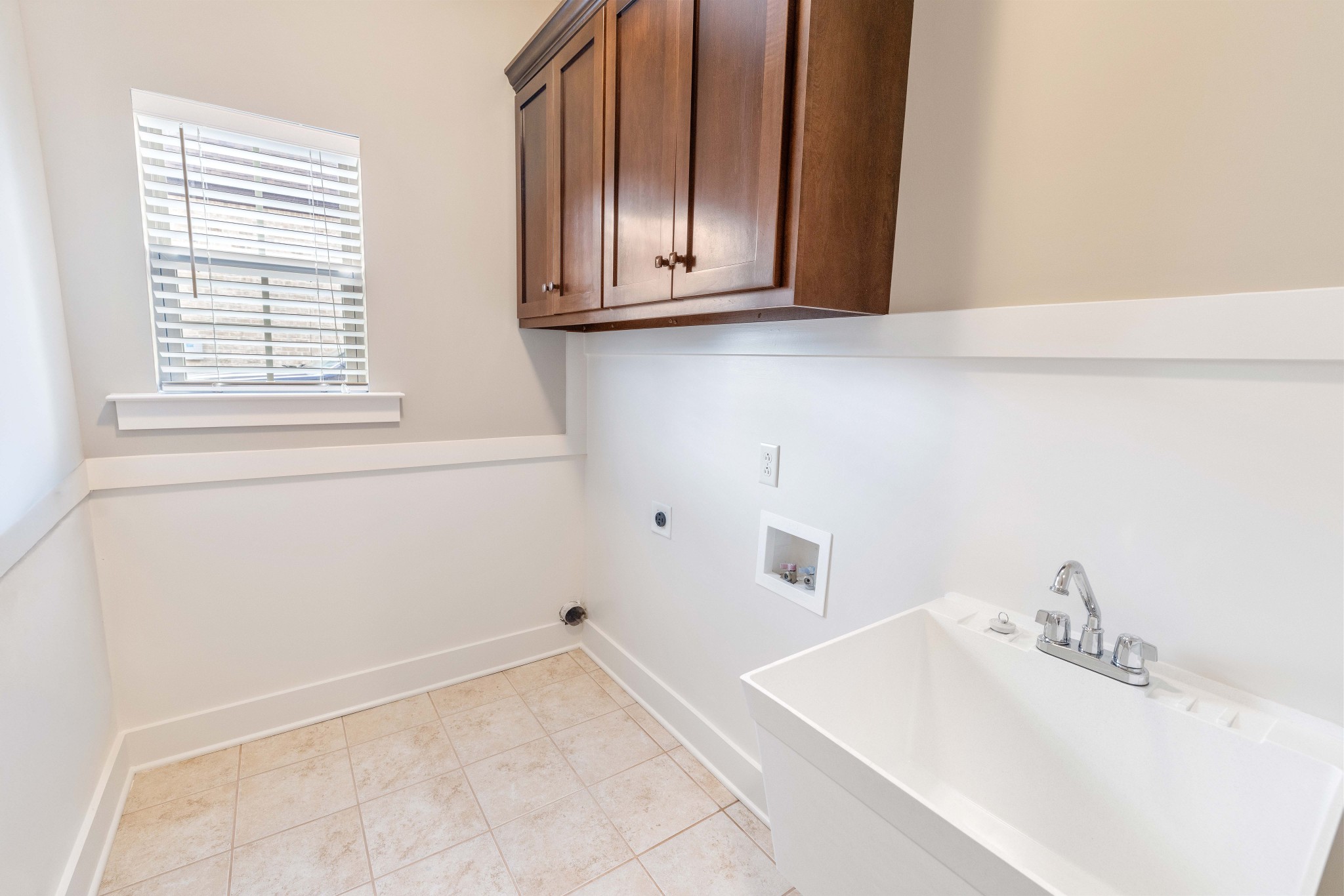 1848 Jose Way Property Photo 16