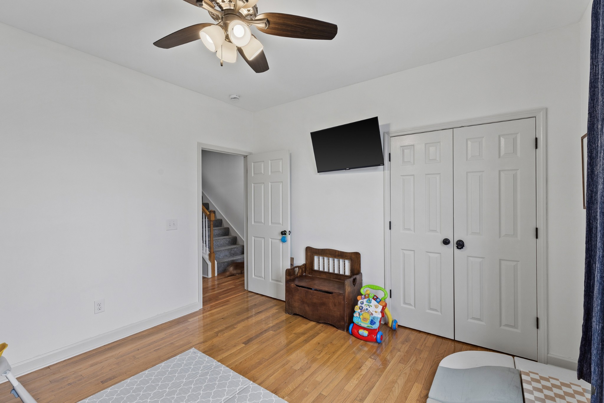 1007 Glasgow Ln Property Photo 30