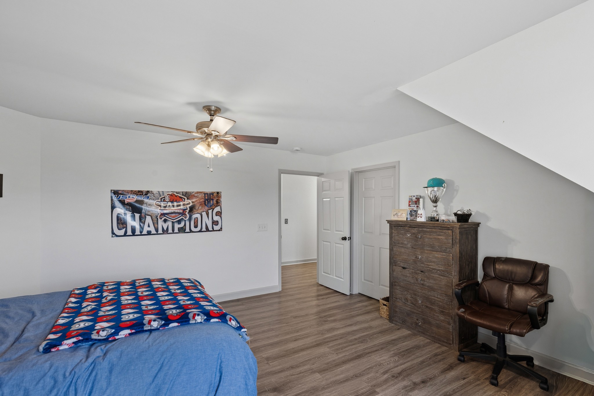 1007 Glasgow Ln Property Photo 42