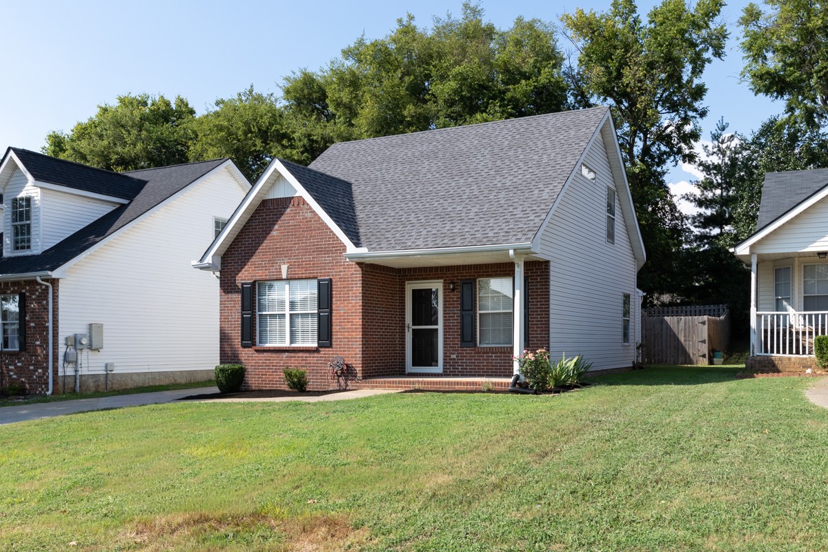 520 Freedom Ct Property Photo 4