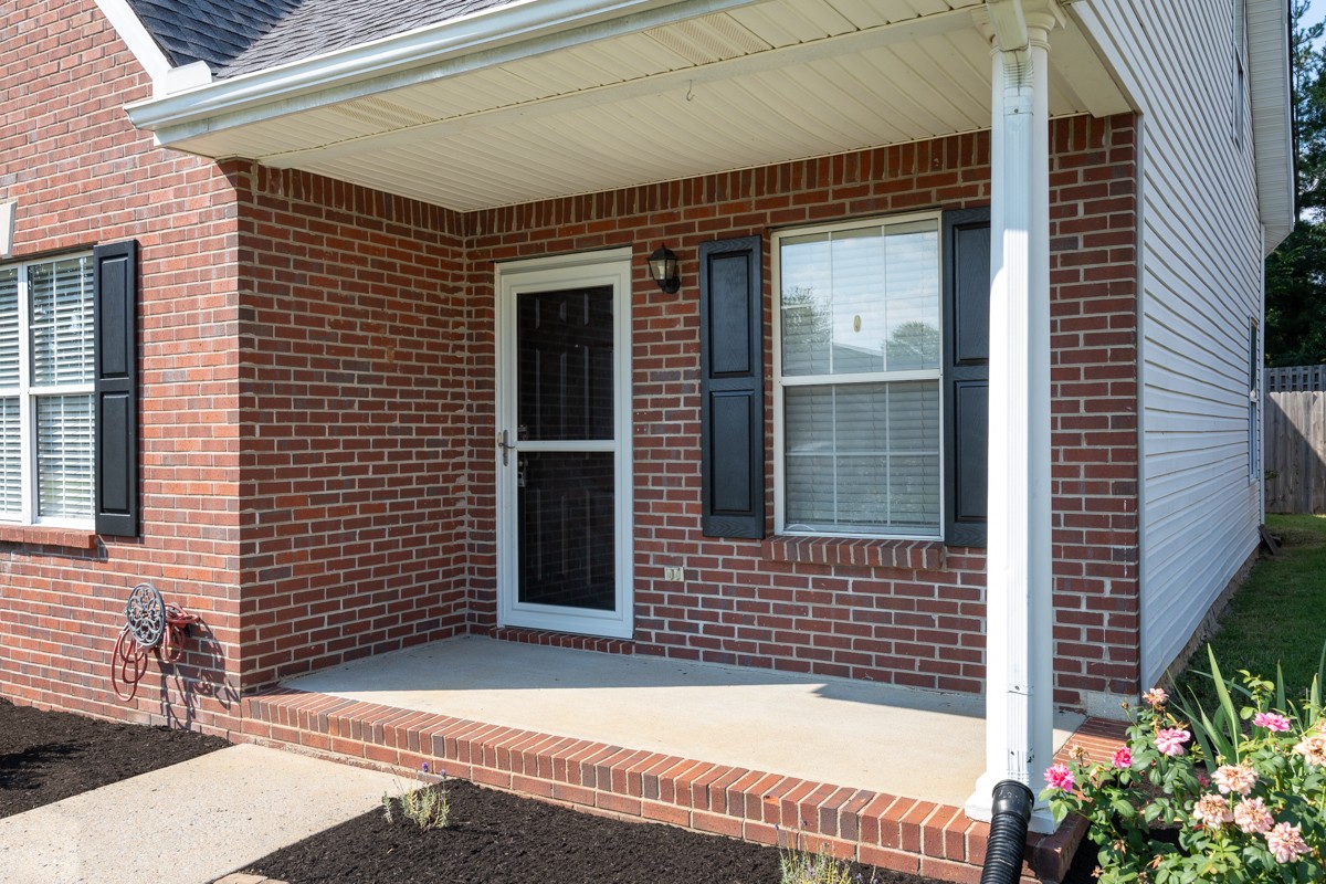 520 Freedom Ct Property Photo 5