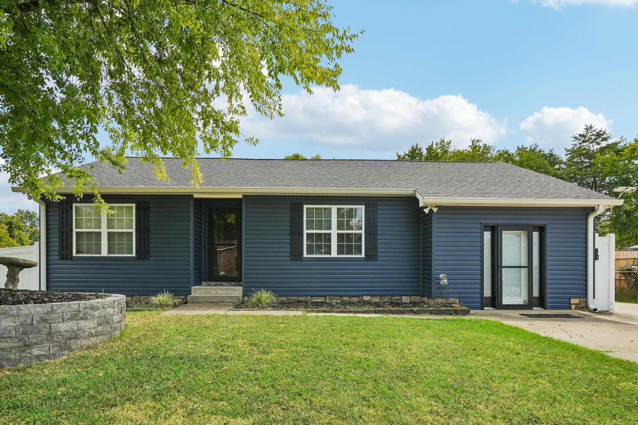 1124 Nelson Dr Property Photo 1