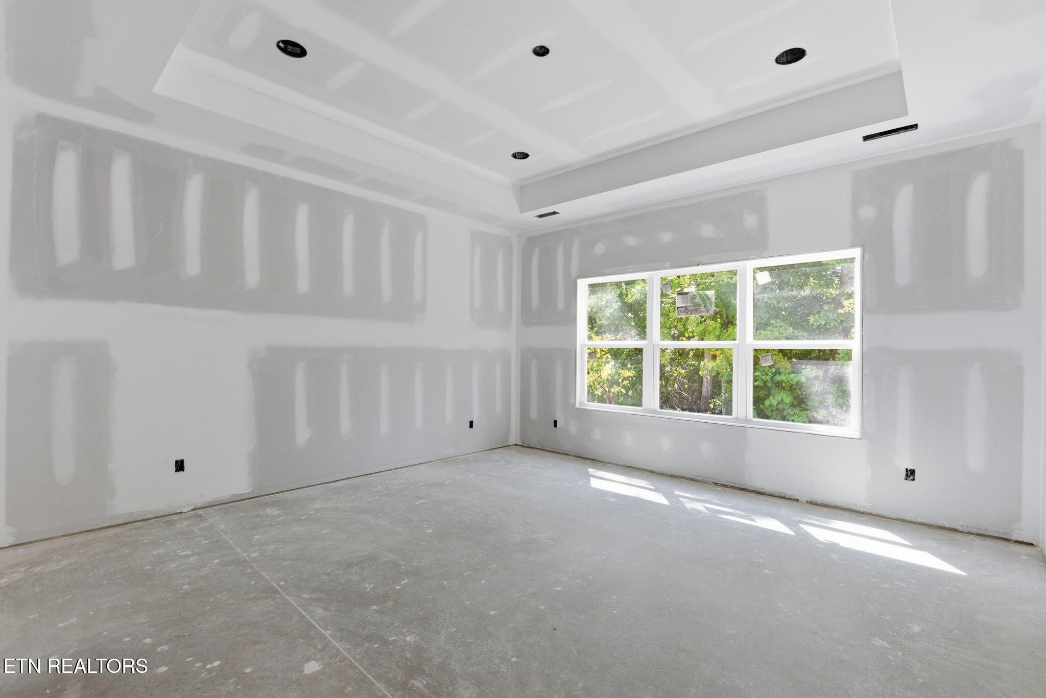819 Greenhead Lane Property Photo 10